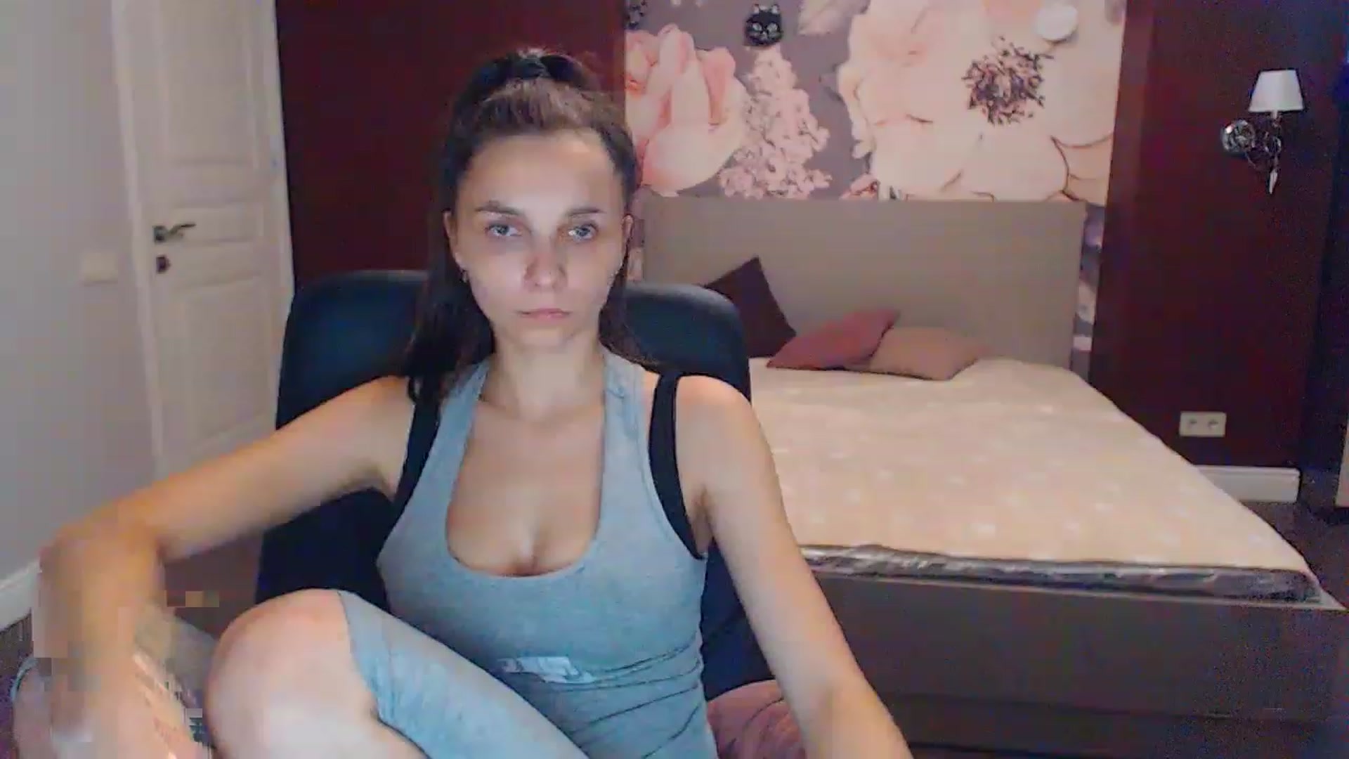 Gallery image thumbnail from Karina_Mils's myfreecams stream on, 07/29/2023, 06:50 image 13 of 20