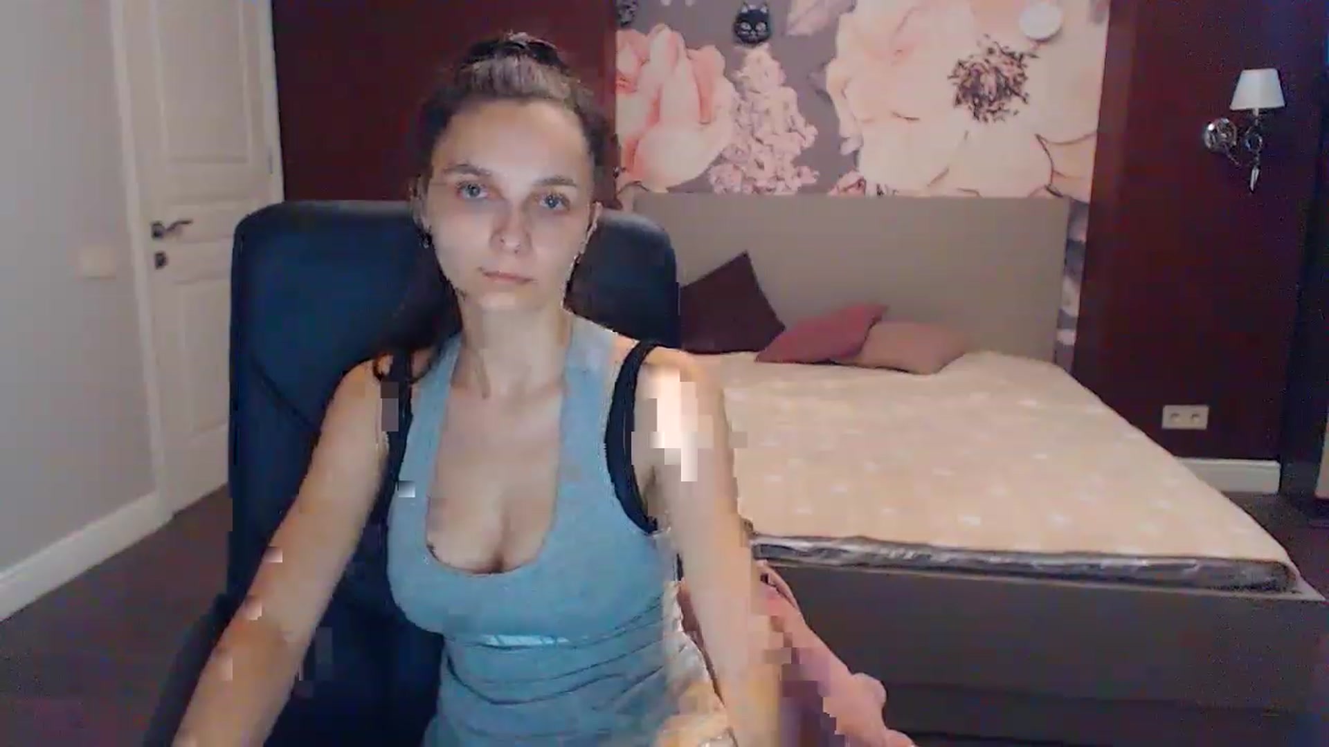 Gallery image thumbnail from Karina_Mils's myfreecams stream on, 07/29/2023, 06:50 image 18 of 20