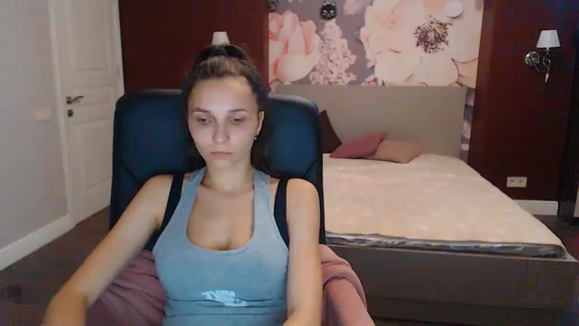 Gallery image thumbnail from Karina_Mils's myfreecams stream on, 07/29/2023, 06:50 image 20 of 20