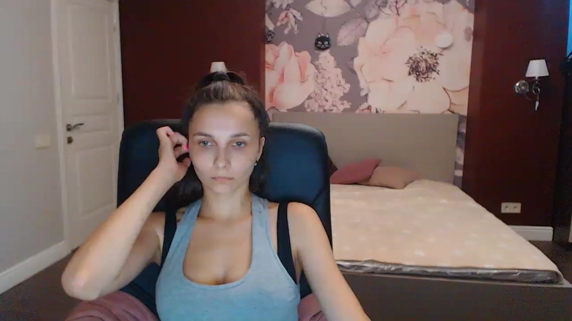 Gallery image thumbnail from Karina_Mils's myfreecams stream on, 07/29/2023, 07:26 image 19 of 20