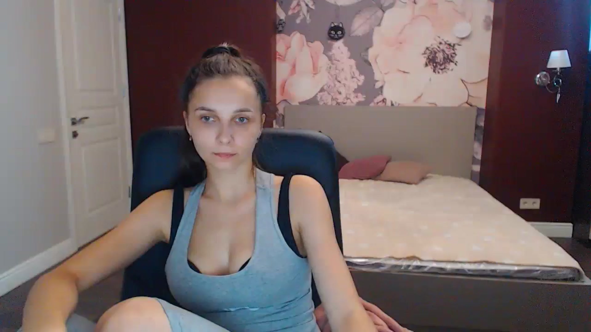 Gallery image thumbnail from Karina_Mils's myfreecams stream on, 07/29/2023, 12:21 image 19 of 20