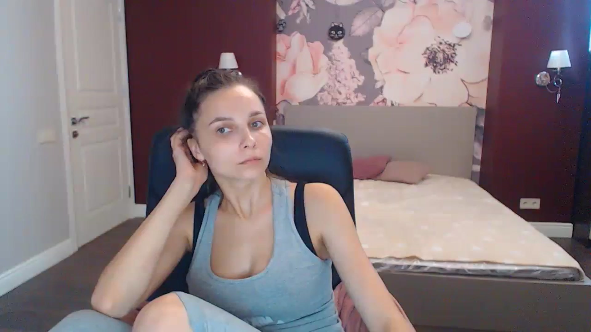 Gallery image thumbnail from Karina_Mils's myfreecams stream on, 07/29/2023, 12:21 image 4 of 20