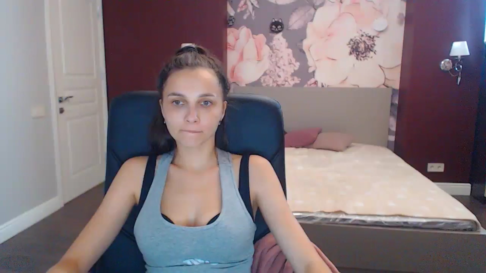 Gallery image thumbnail from Karina_Mils's myfreecams stream on, 07/29/2023, 12:21 image 16 of 20