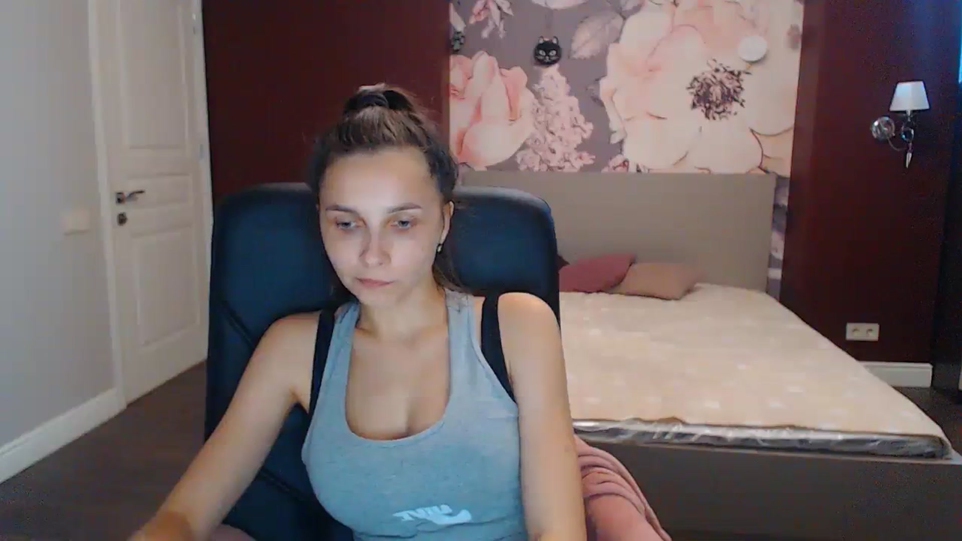 Gallery image thumbnail from Karina_Mils's myfreecams stream on, 07/29/2023, 12:21 image 6 of 20