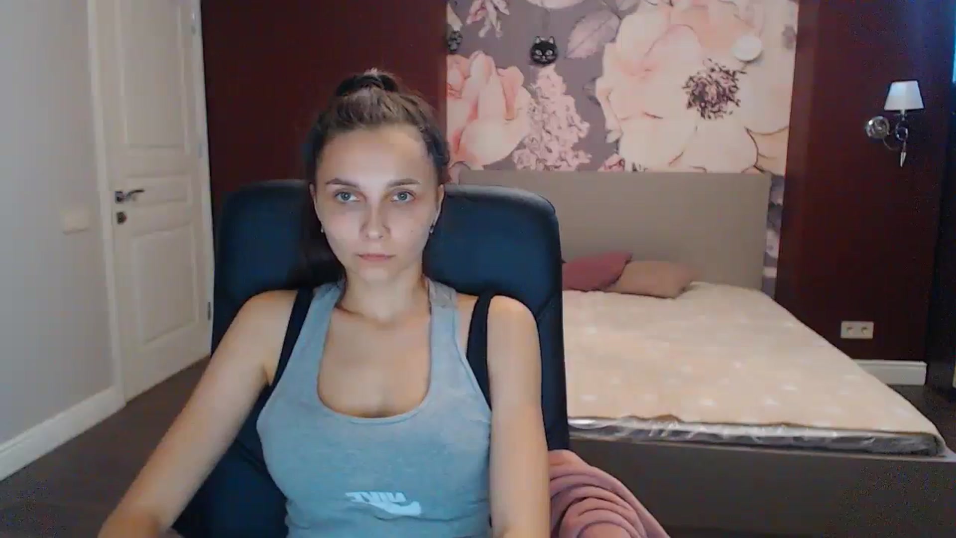 Gallery image thumbnail from Karina_Mils's myfreecams stream on, 07/29/2023, 12:21 image 12 of 20