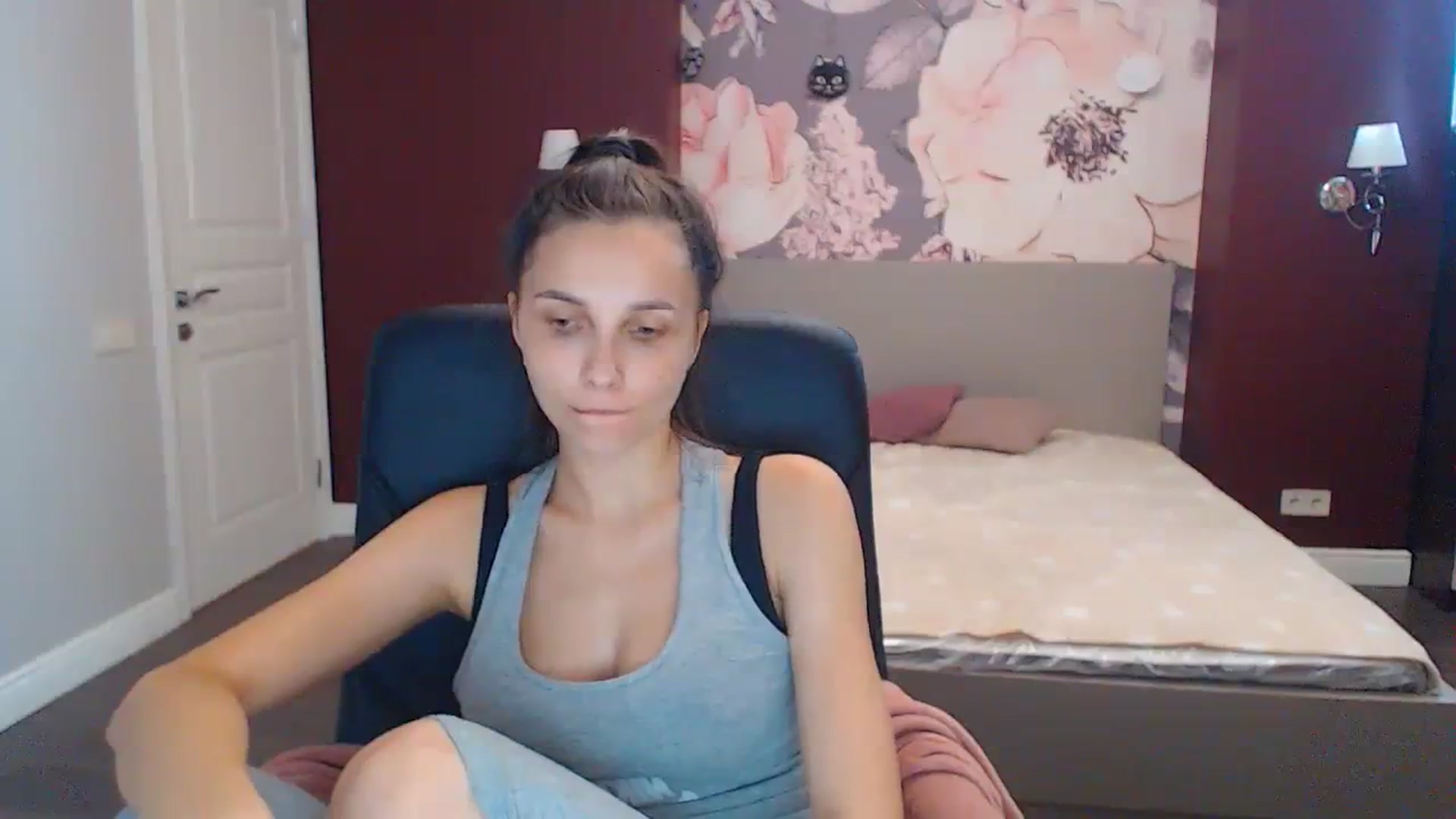Gallery image thumbnail from Karina_Mils's myfreecams stream on, 07/29/2023, 12:21 image 3 of 20