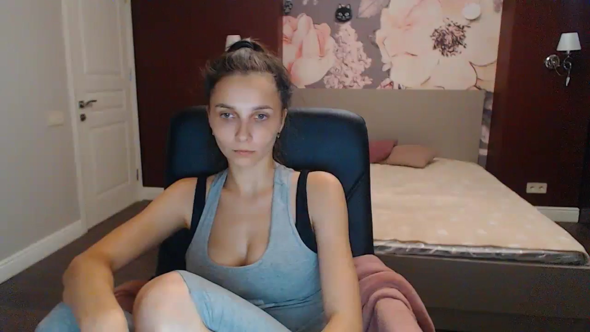 Gallery image thumbnail from Karina_Mils's myfreecams stream on, 07/29/2023, 15:21 image 1 of 20