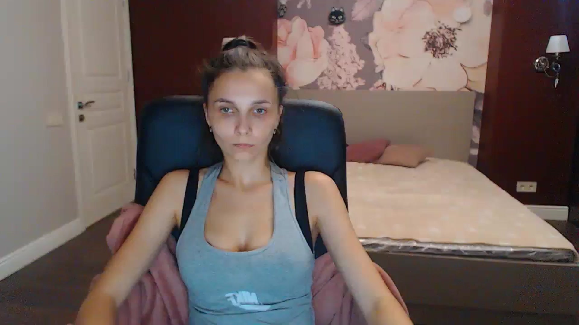 Gallery image thumbnail from Karina_Mils's myfreecams stream on, 07/29/2023, 15:21 image 20 of 20