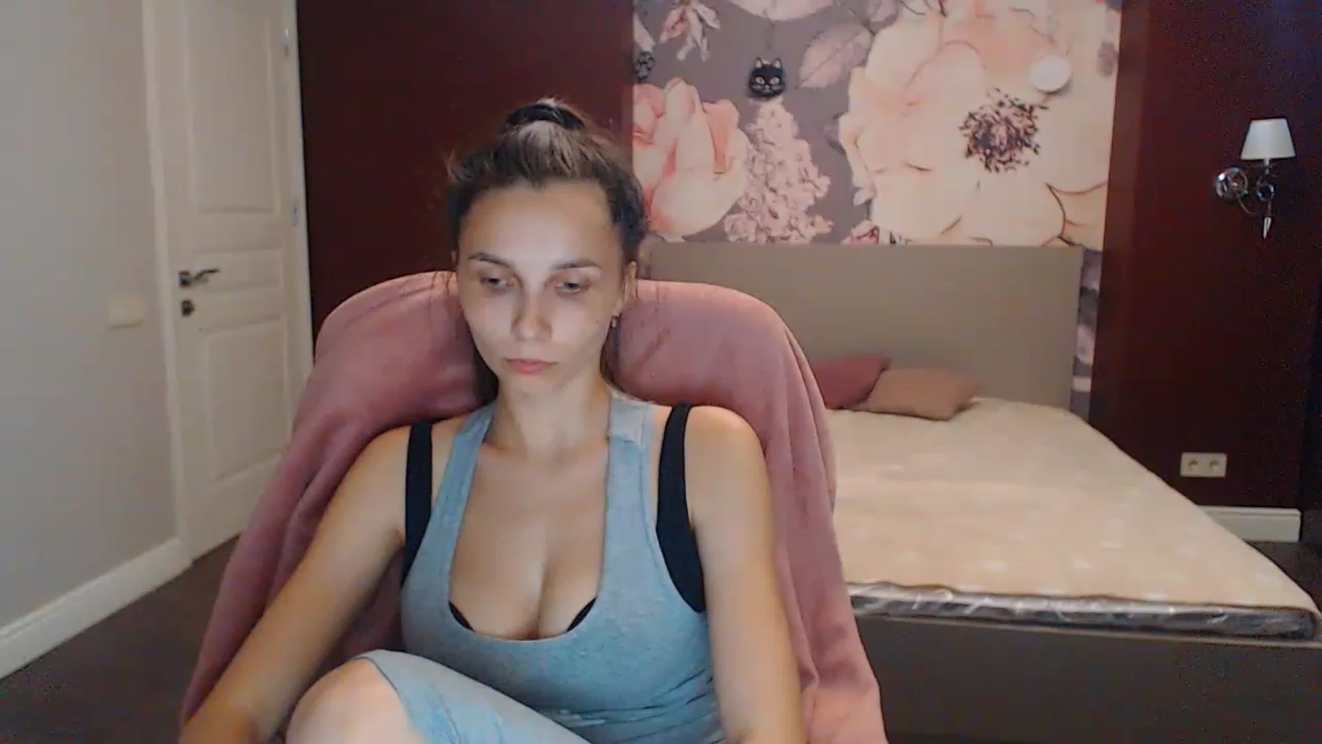 Gallery image thumbnail from Karina_Mils's myfreecams stream on, 07/29/2023, 16:13 image 1 of 20