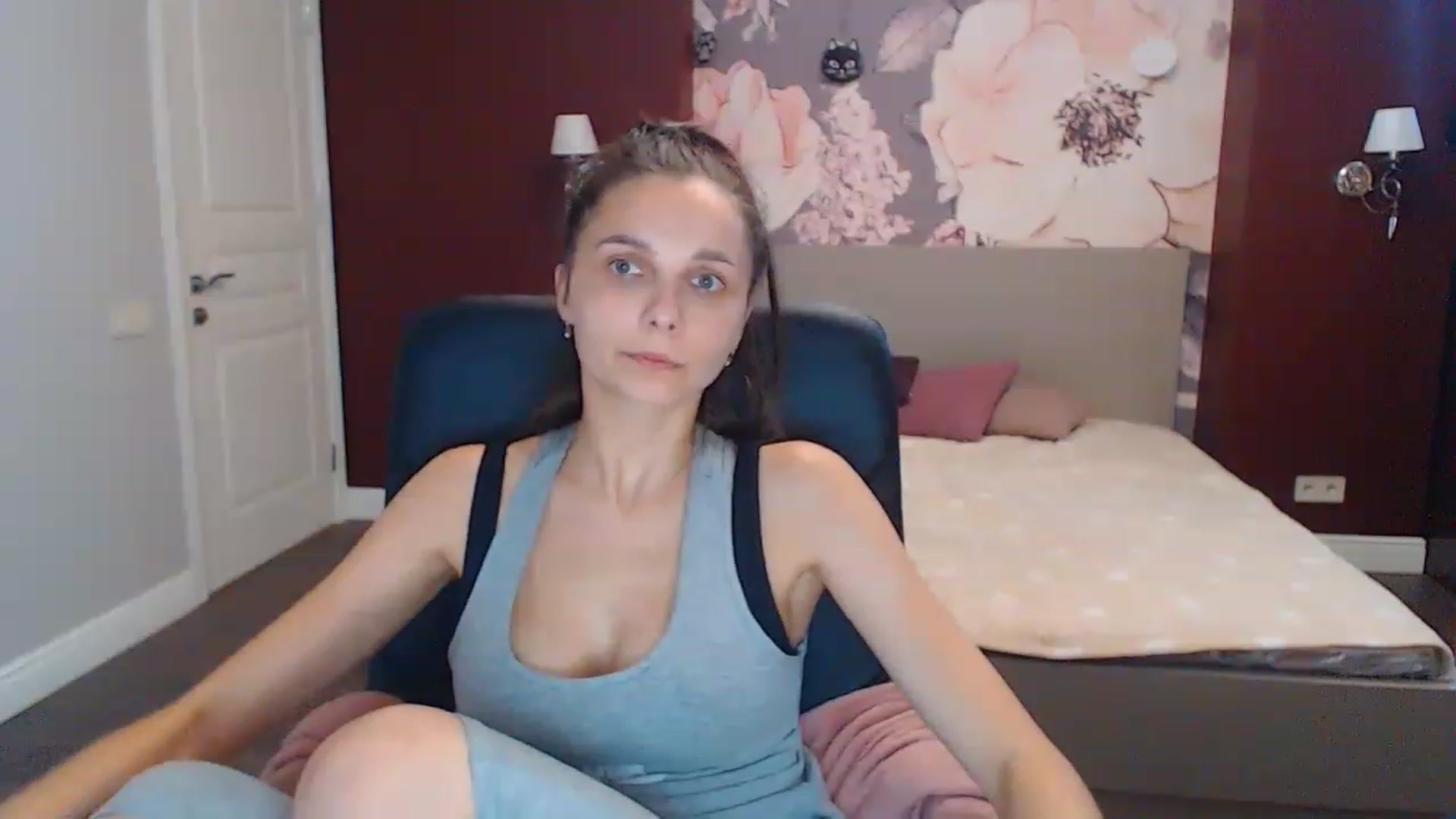 Gallery image thumbnail from Karina_Mils's myfreecams stream on, 07/30/2023, 11:10 image 10 of 20