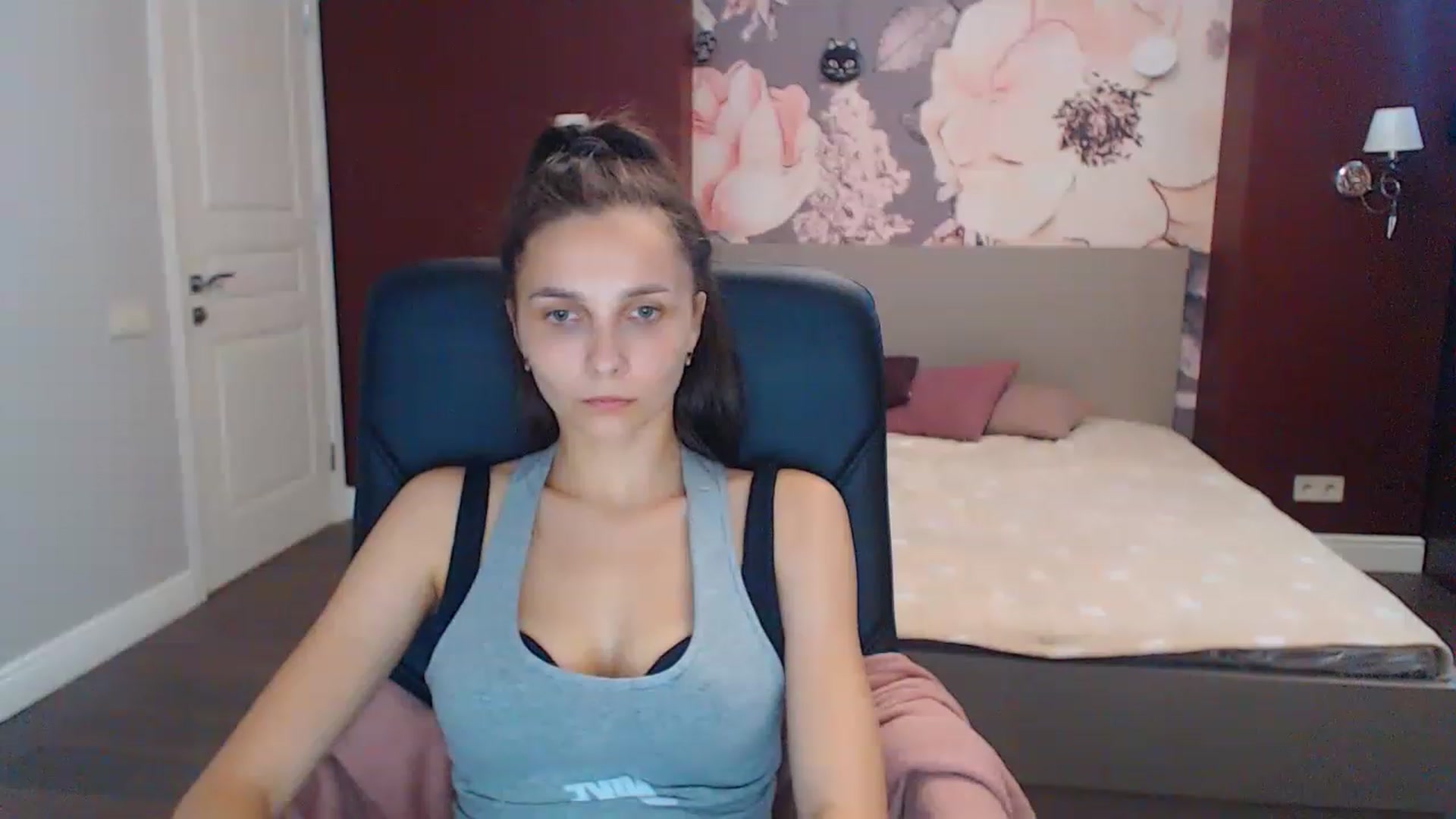 Gallery image thumbnail from Karina_Mils's myfreecams stream on, 07/30/2023, 11:10 image 18 of 20