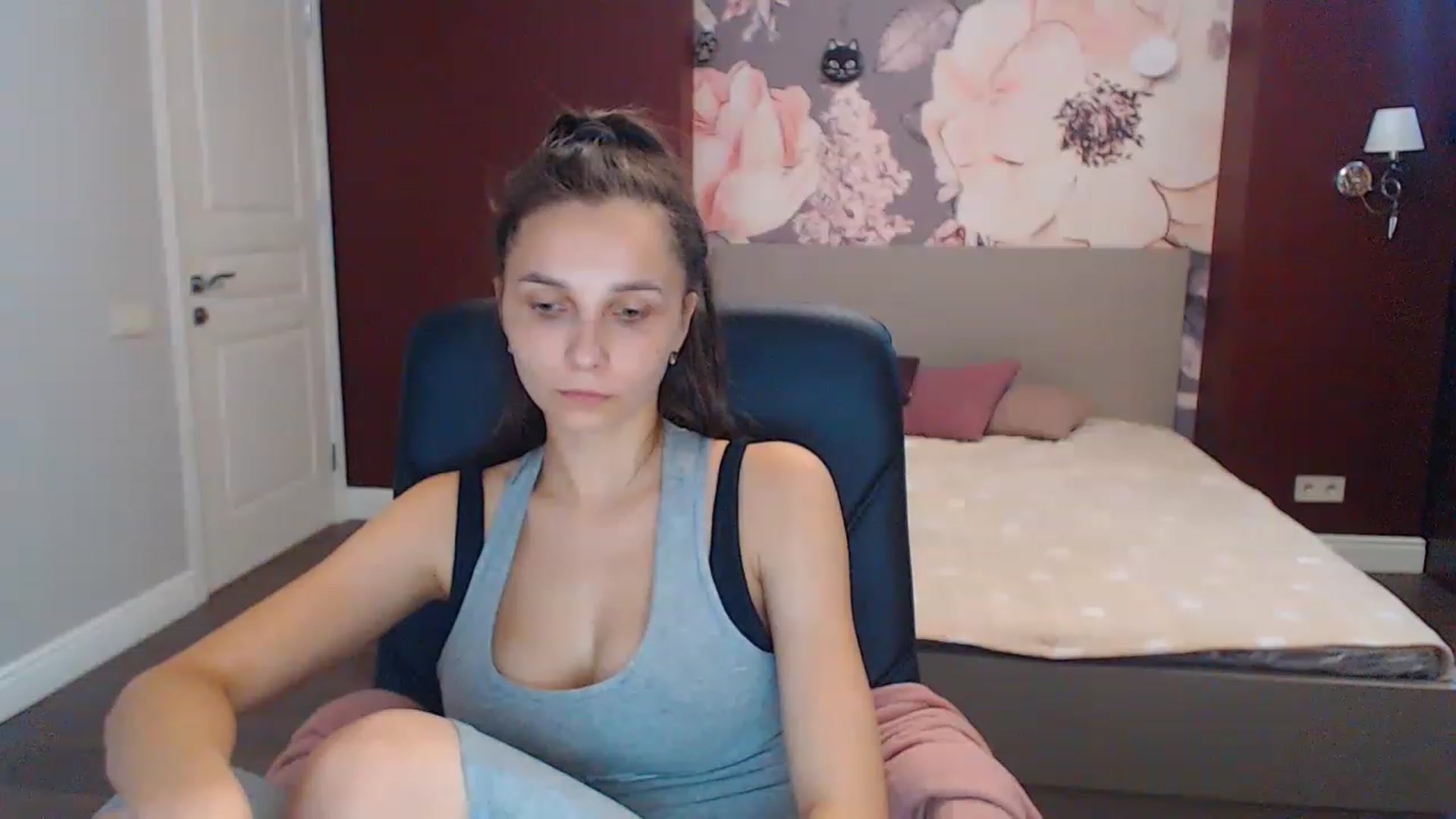 Gallery image thumbnail from Karina_Mils's myfreecams stream on, 07/30/2023, 11:10 image 12 of 20