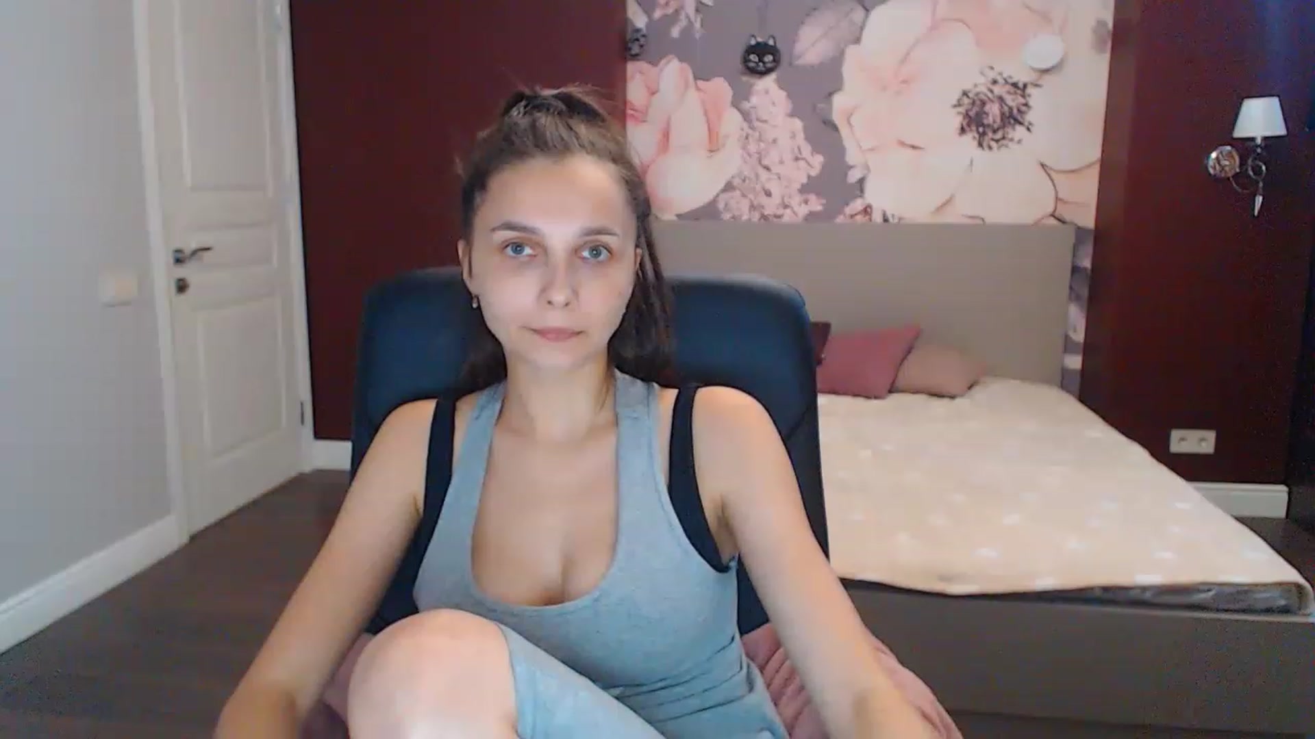 Gallery image thumbnail from Karina_Mils's myfreecams stream on, 07/30/2023, 11:10 image 6 of 20