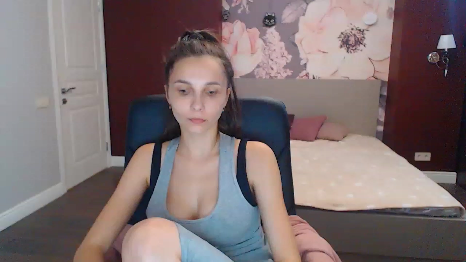 Gallery image thumbnail from Karina_Mils's myfreecams stream on, 07/30/2023, 11:10 image 8 of 20