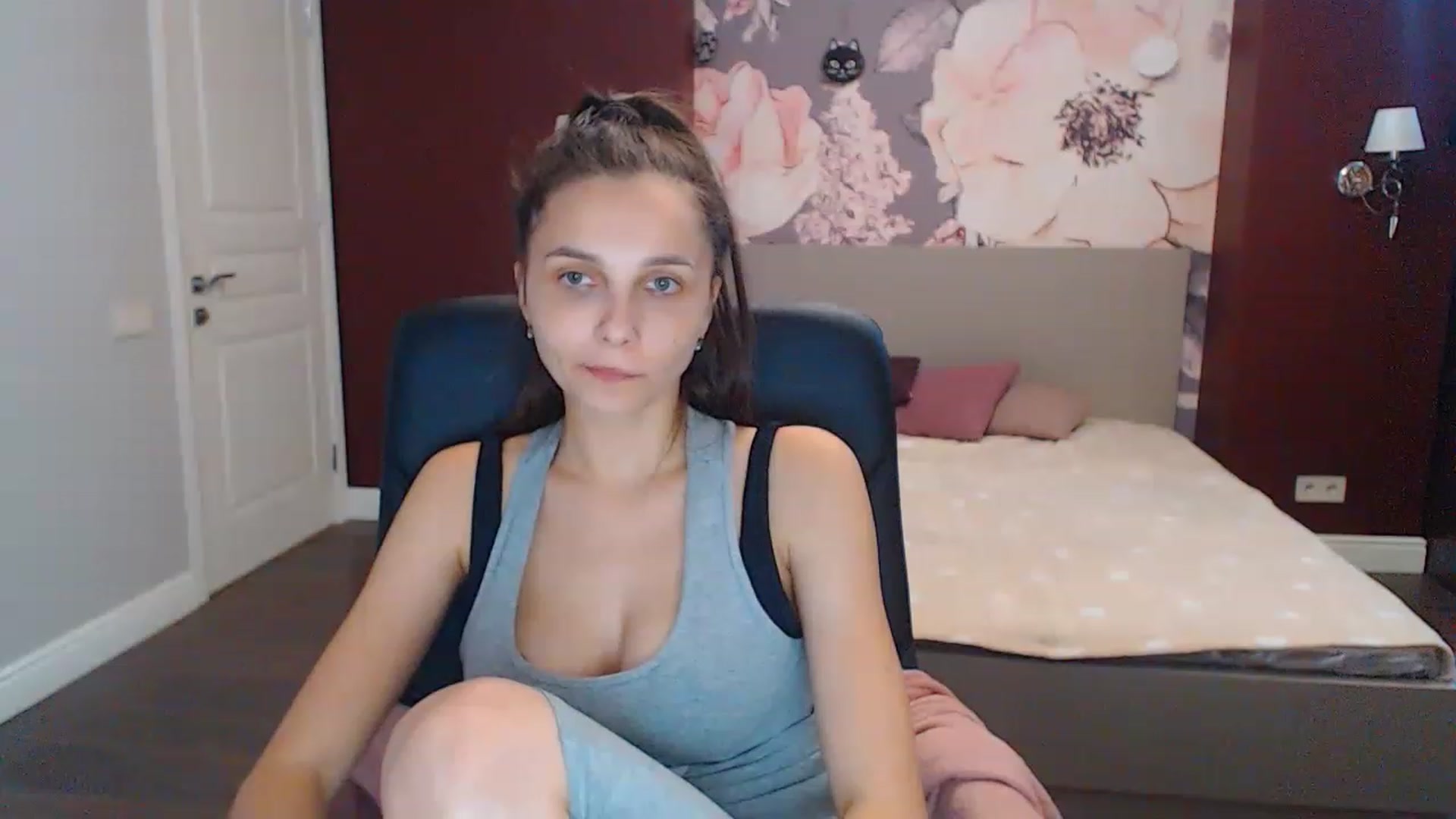 Gallery image thumbnail from Karina_Mils's myfreecams stream on, 07/30/2023, 11:10 image 5 of 20
