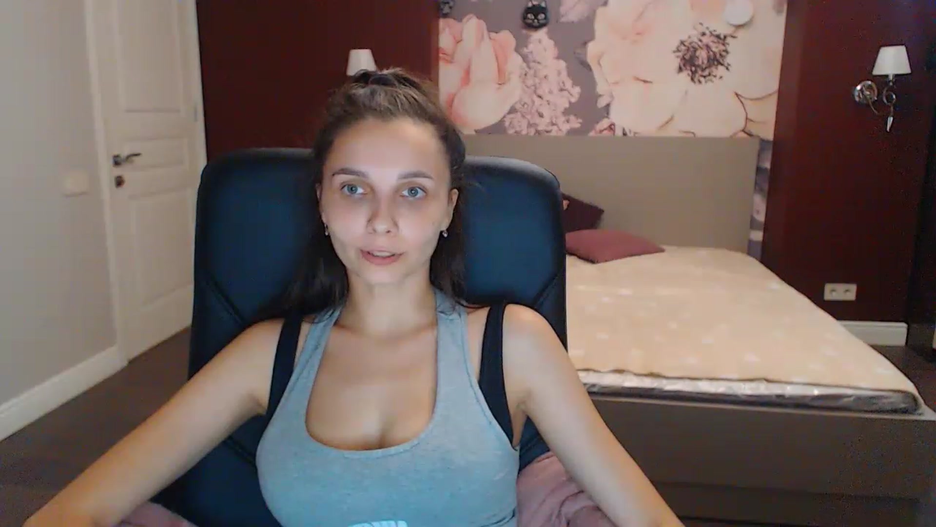 Gallery image thumbnail from Karina_Mils's myfreecams stream on, 07/30/2023, 15:58 image 18 of 20
