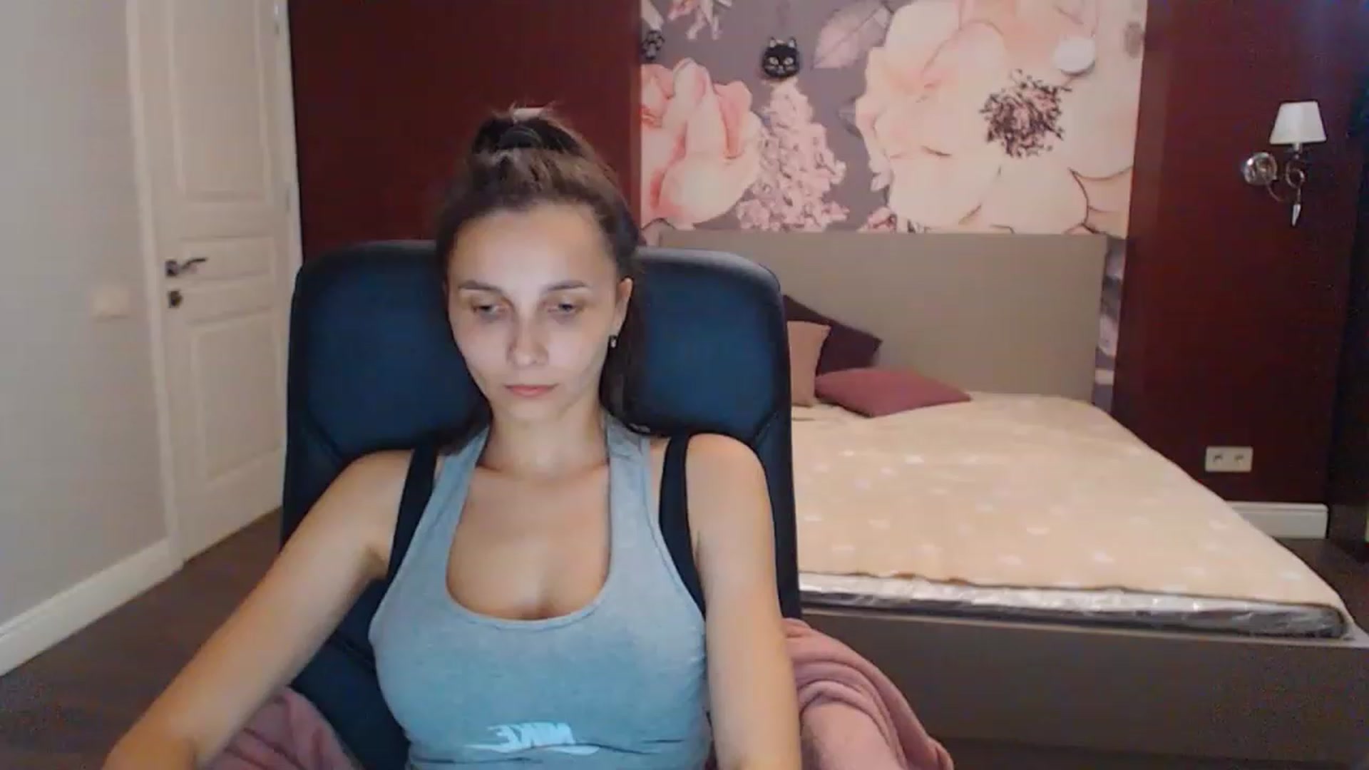Gallery image thumbnail from Karina_Mils's myfreecams stream on, 07/30/2023, 15:58 image 3 of 20