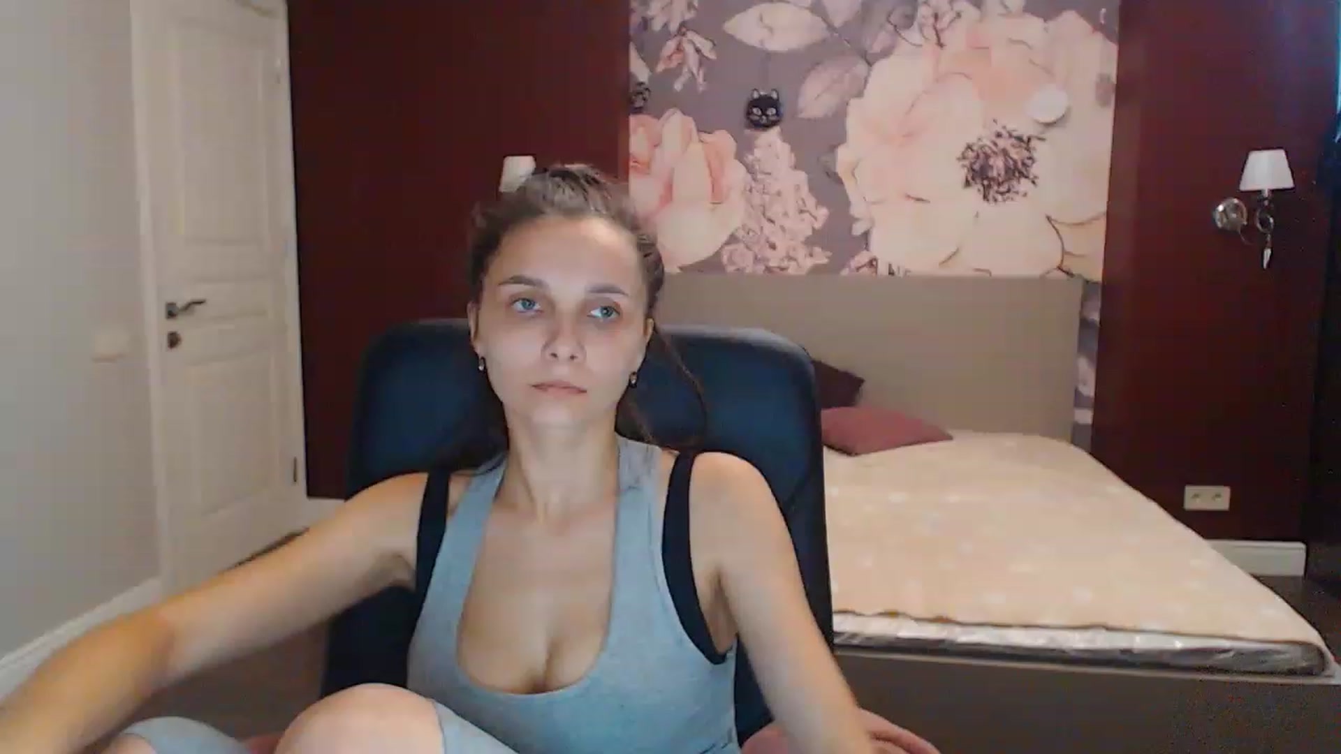 Gallery image thumbnail from Karina_Mils's myfreecams stream on, 07/30/2023, 15:58 image 10 of 20