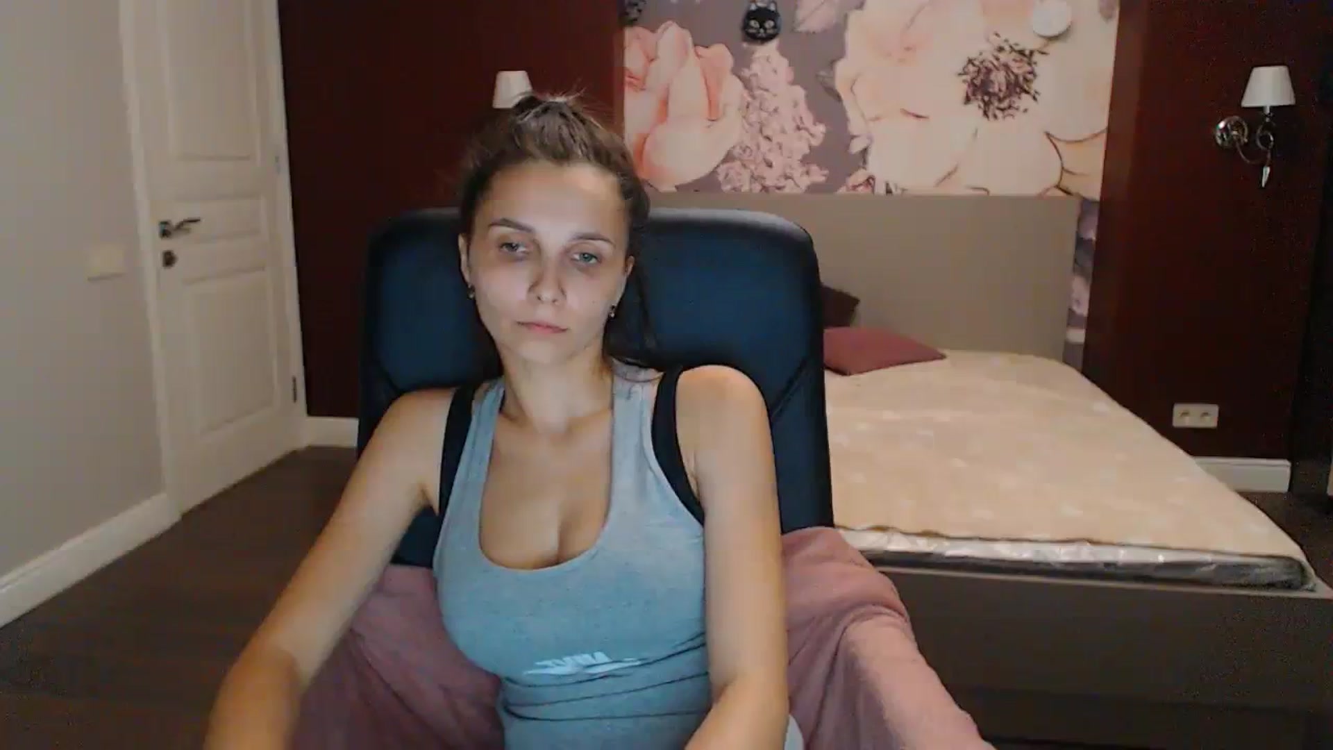 Gallery image thumbnail from Karina_Mils's myfreecams stream on, 07/30/2023, 16:59 image 18 of 20