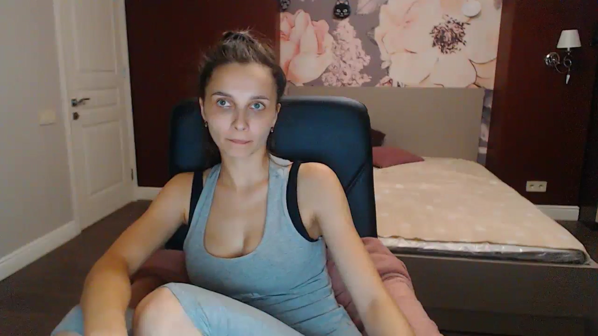 Gallery image thumbnail from Karina_Mils's myfreecams stream on, 07/30/2023, 16:59 image 2 of 20