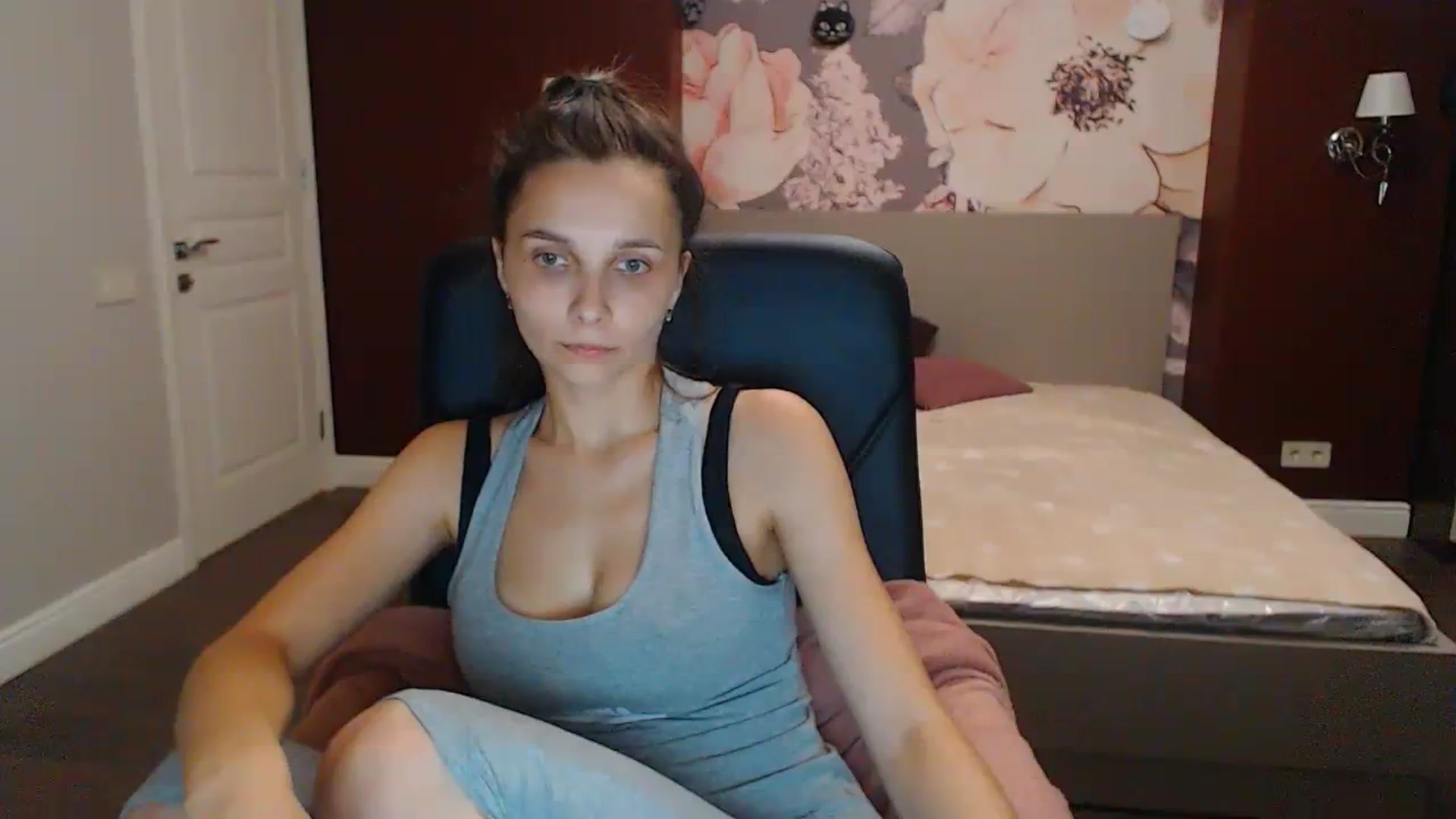 Gallery image thumbnail from Karina_Mils's myfreecams stream on, 07/30/2023, 16:59 image 5 of 20