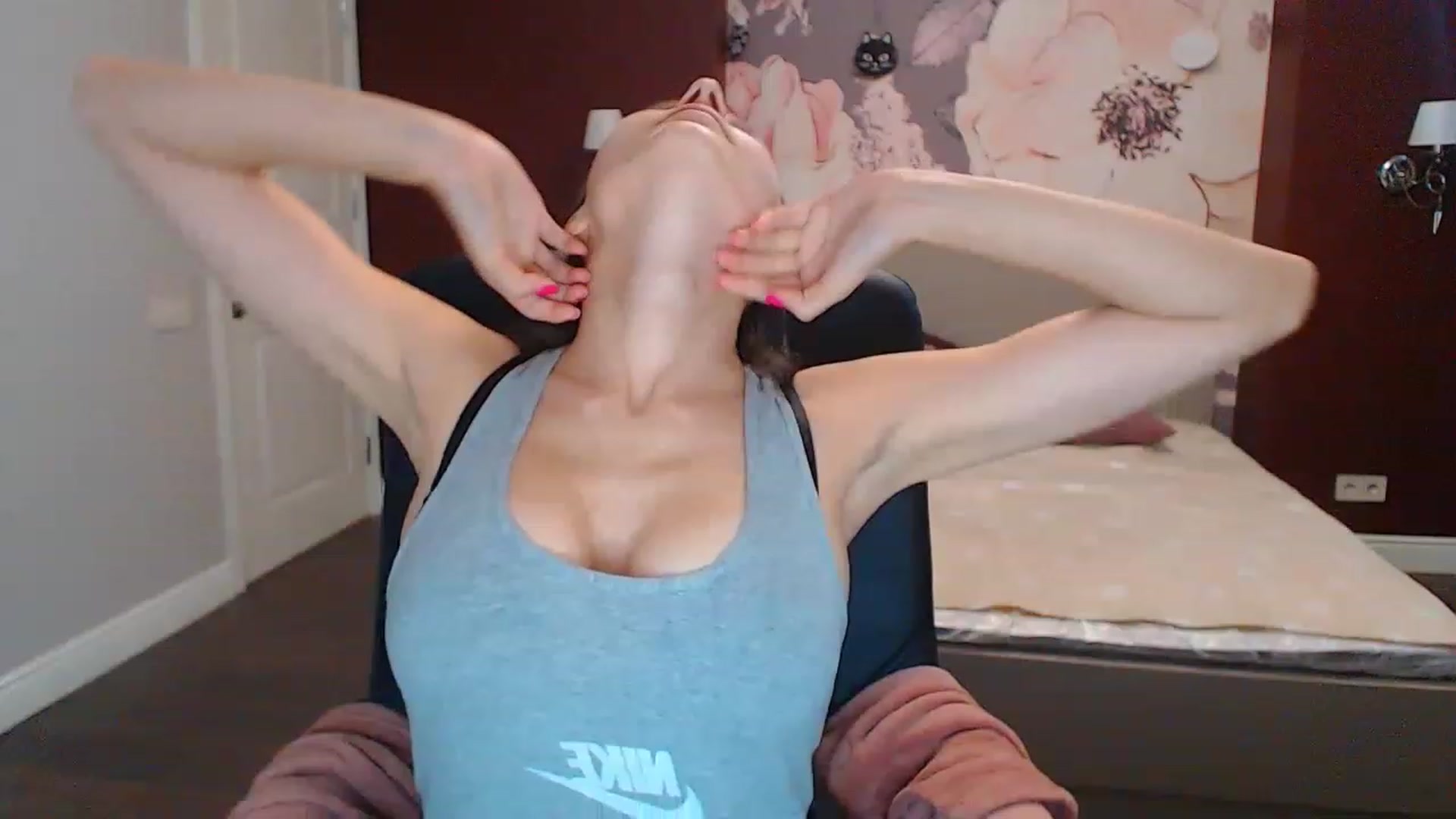 Gallery image thumbnail from Karina_Mils's myfreecams stream on, 07/31/2023, 10:07 image 4 of 20