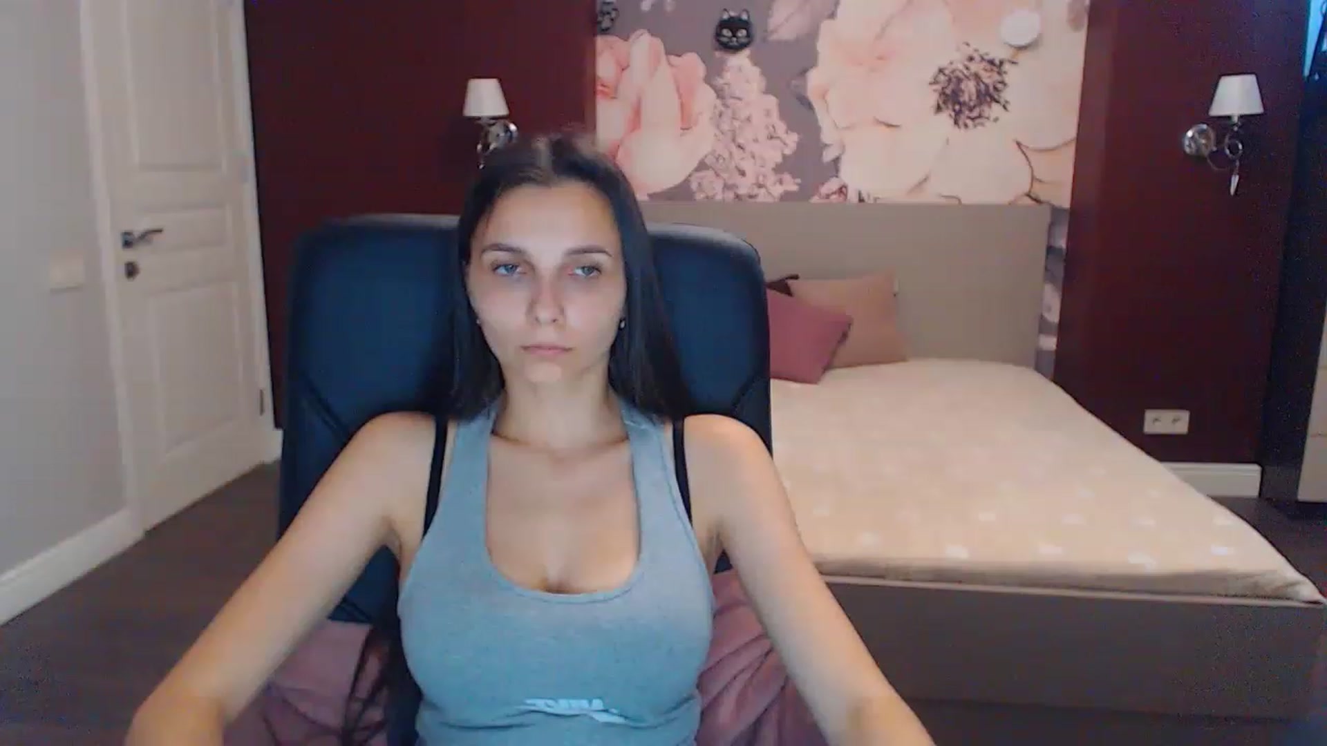 Gallery image thumbnail from Karina_Mils's myfreecams stream on, 08/01/2023, 07:01 image 20 of 20