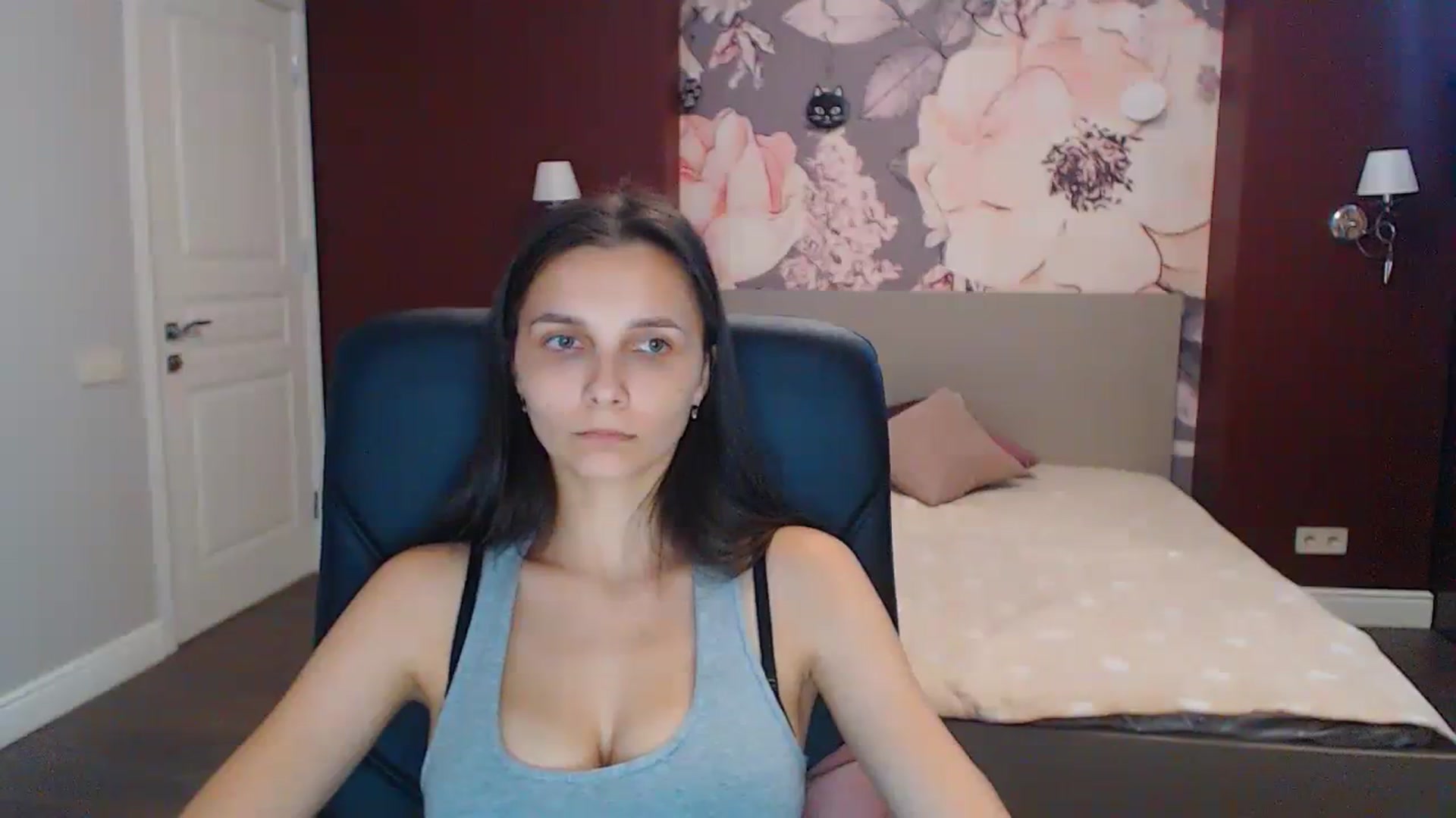 Gallery image thumbnail from Karina_Mils's myfreecams stream on, 08/03/2023, 10:58 image 19 of 20