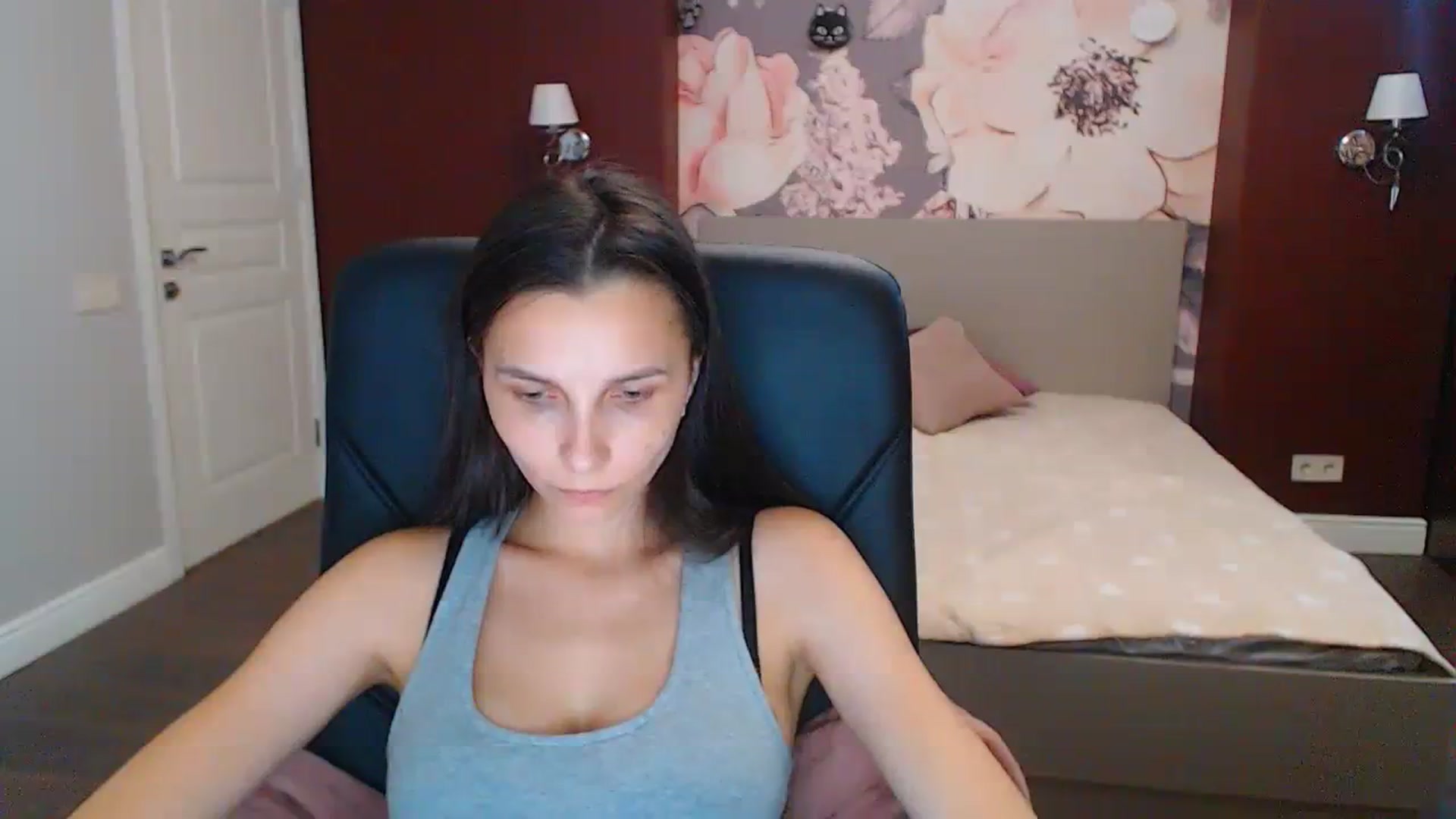 Gallery image thumbnail from Karina_Mils's myfreecams stream on, 08/03/2023, 10:58 image 11 of 20