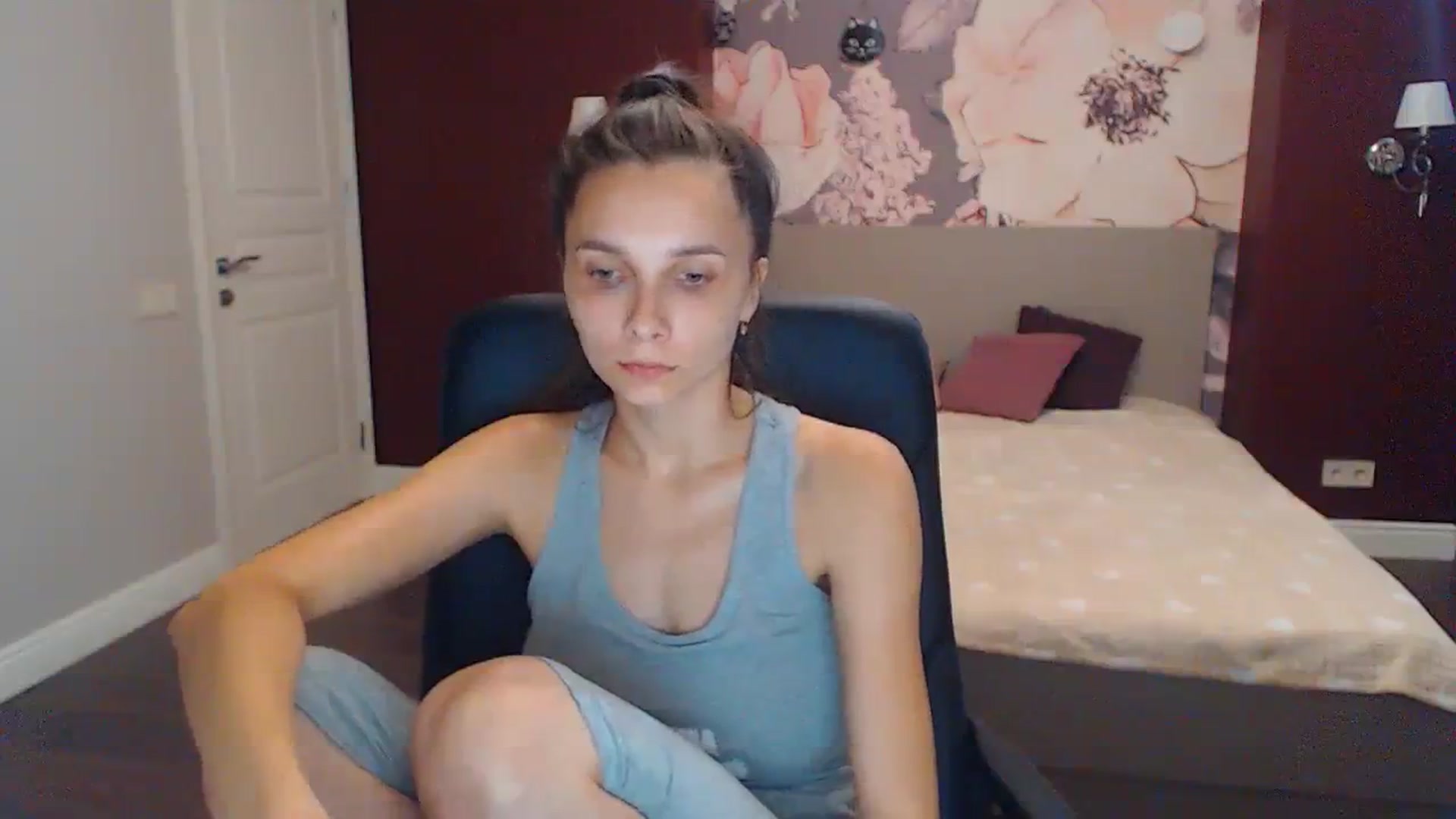 Gallery image thumbnail from Karina_Mils's myfreecams stream on, 08/11/2023, 09:48 image 7 of 20