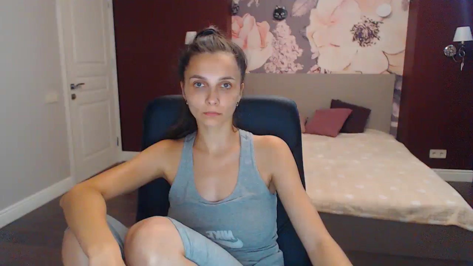 Gallery image thumbnail from Karina_Mils's myfreecams stream on, 08/11/2023, 09:48 image 13 of 20