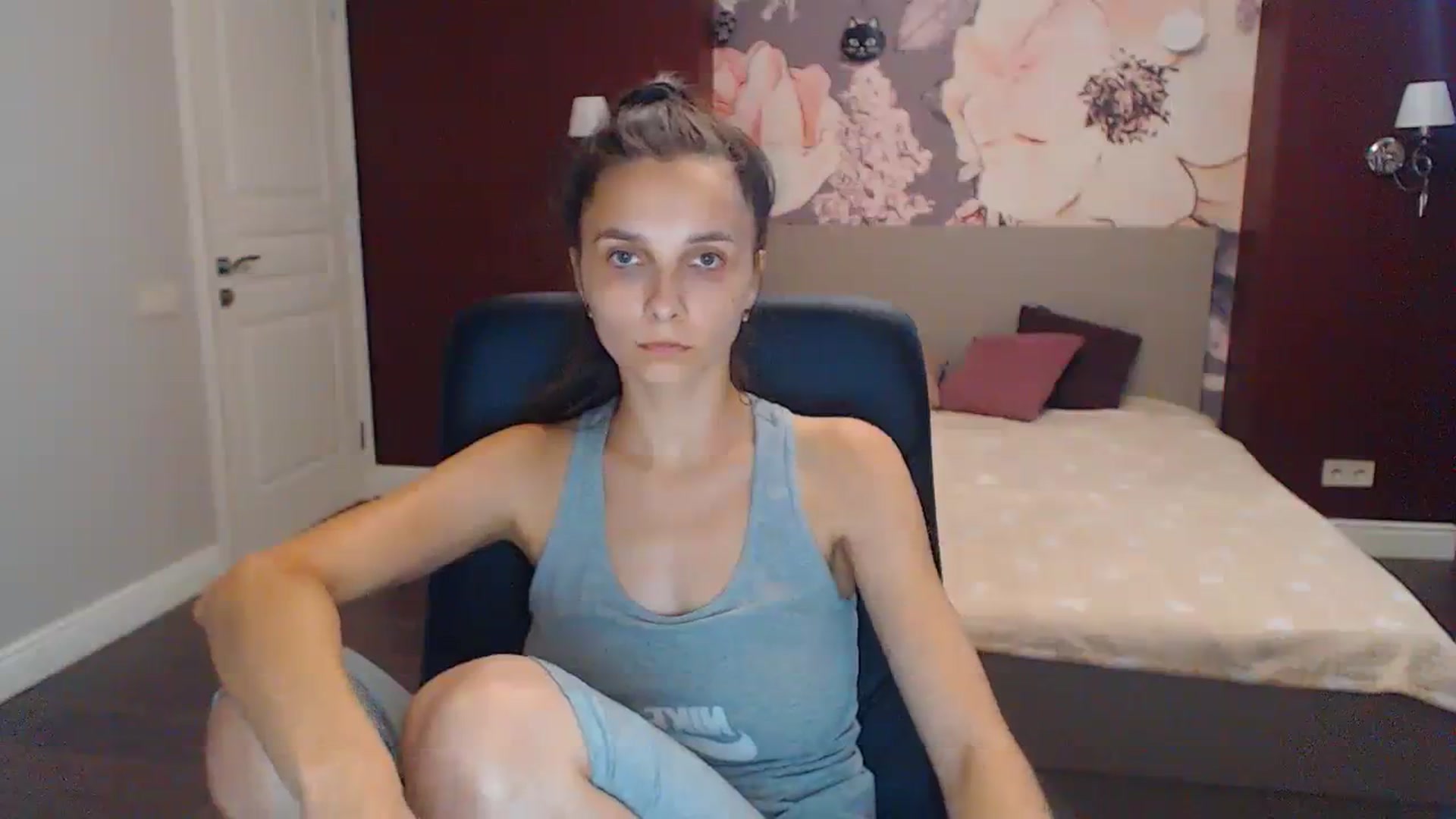Gallery image thumbnail from Karina_Mils's myfreecams stream on, 08/11/2023, 09:48 image 10 of 20