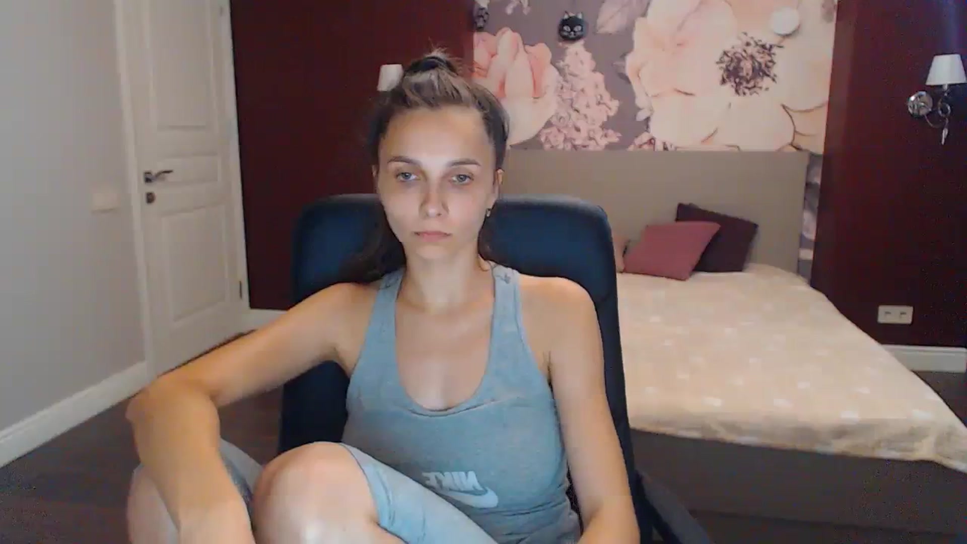 Gallery image thumbnail from Karina_Mils's myfreecams stream on, 08/11/2023, 09:48 image 12 of 20