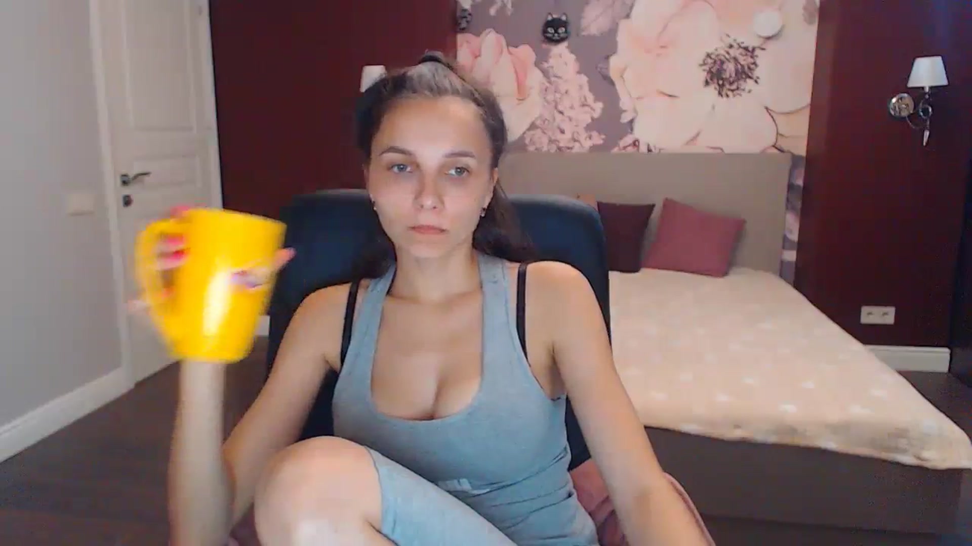 Gallery image thumbnail from Karina_Mils's myfreecams stream on, 08/13/2023, 10:58 image 5 of 20