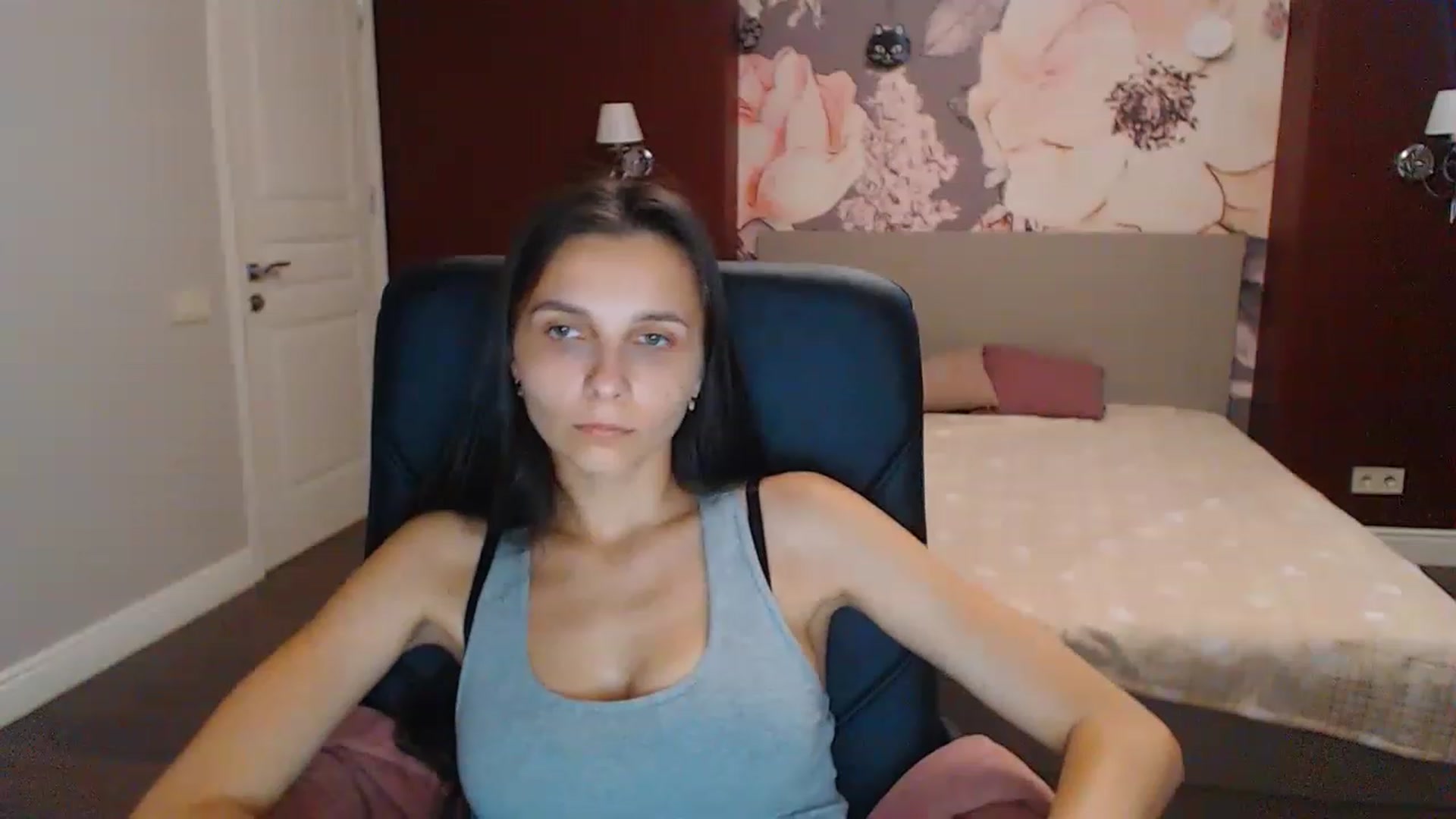 Gallery image thumbnail from Karina_Mils's myfreecams stream on, 08/17/2023, 07:49 image 9 of 20