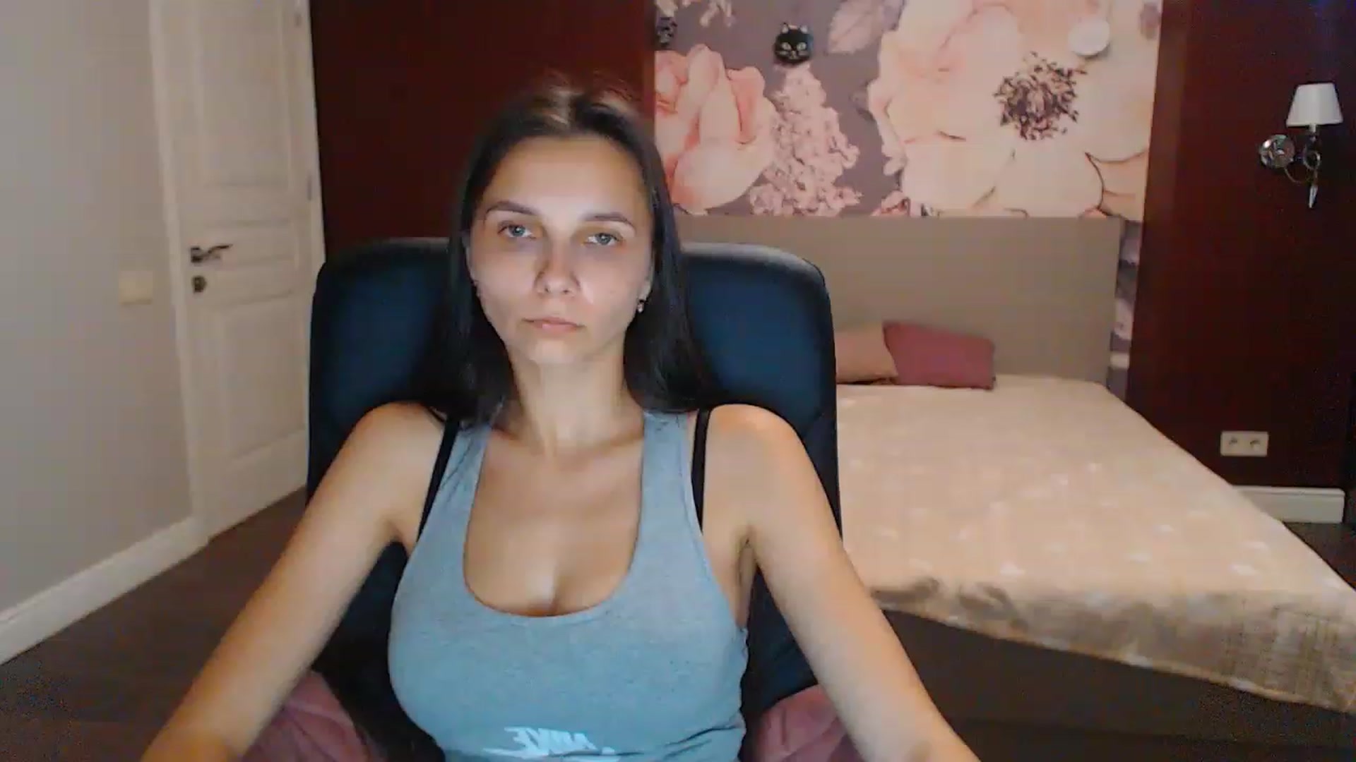 Gallery image thumbnail from Karina_Mils's myfreecams stream on, 08/17/2023, 07:49 image 3 of 20