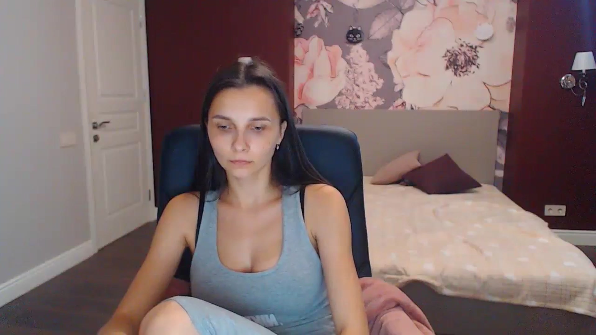 Gallery image thumbnail from Karina_Mils's myfreecams stream on, 08/17/2023, 10:10 image 8 of 20