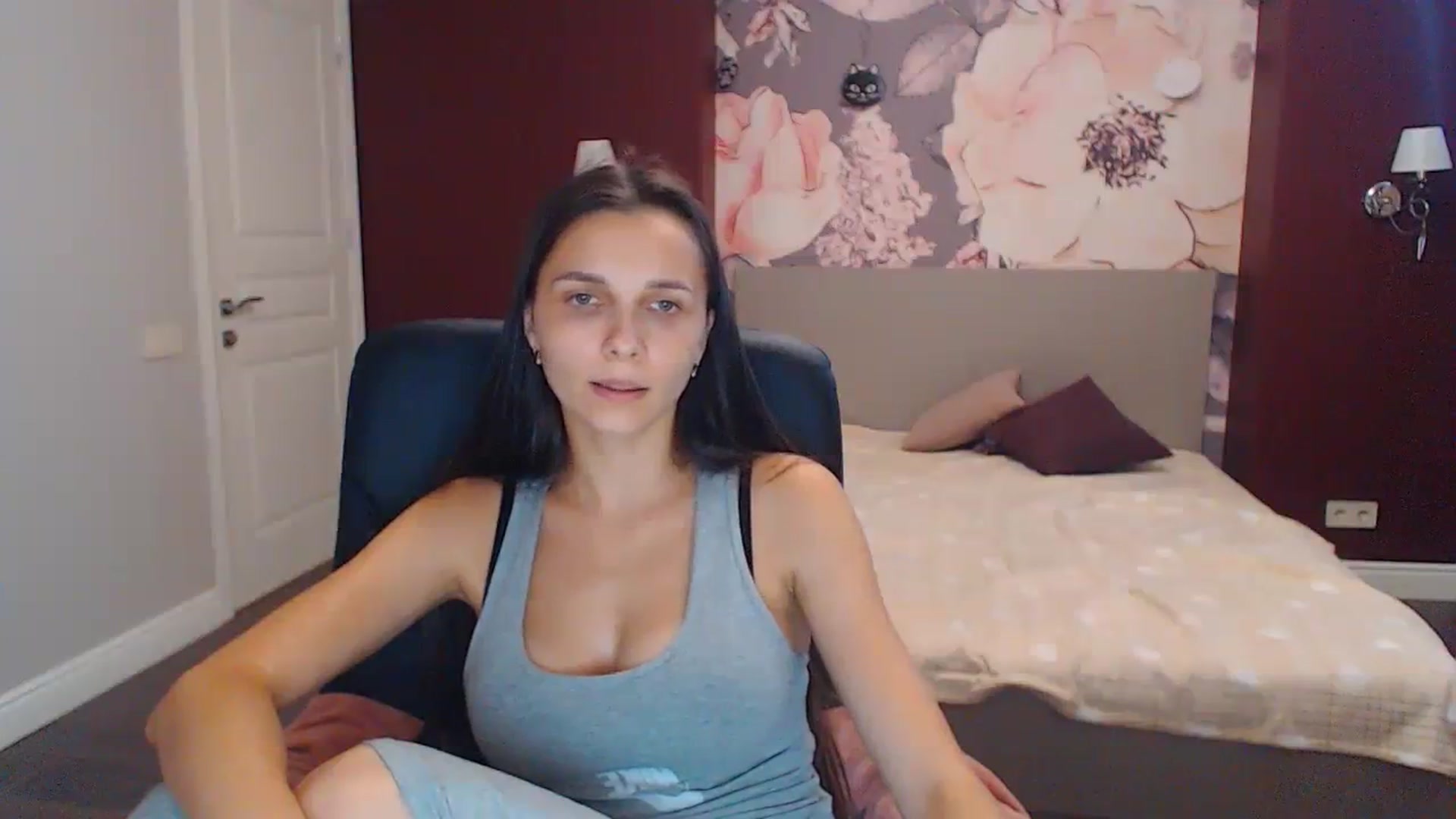 Gallery image thumbnail from Karina_Mils's myfreecams stream on, 08/17/2023, 10:10 image 19 of 20