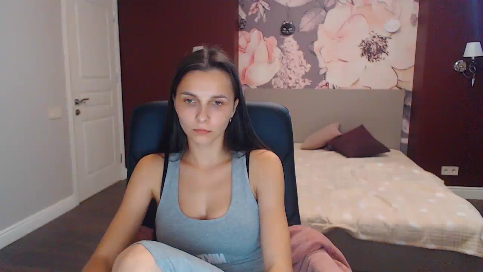 Gallery image thumbnail from Karina_Mils's myfreecams stream on, 08/17/2023, 10:10 image 6 of 20