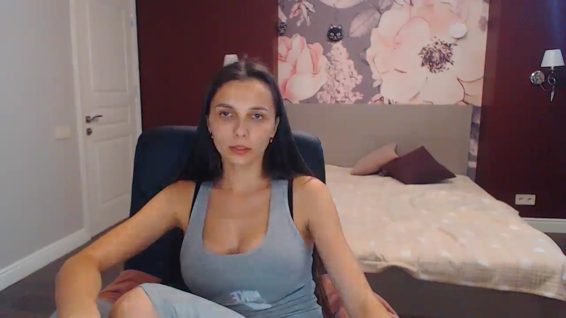 Gallery image thumbnail from Karina_Mils's myfreecams stream on, 08/17/2023, 10:10 image 11 of 20