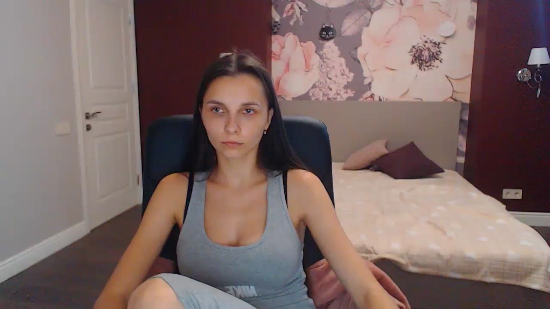 Gallery image thumbnail from Karina_Mils's myfreecams stream on, 08/17/2023, 10:10 image 2 of 20