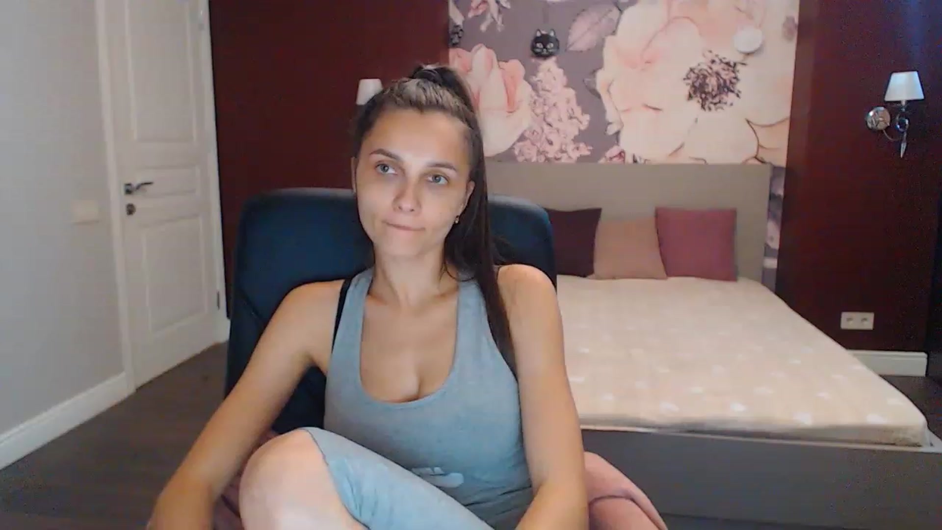 Gallery image thumbnail from Karina_Mils's myfreecams stream on, 08/18/2023, 10:59 image 7 of 20