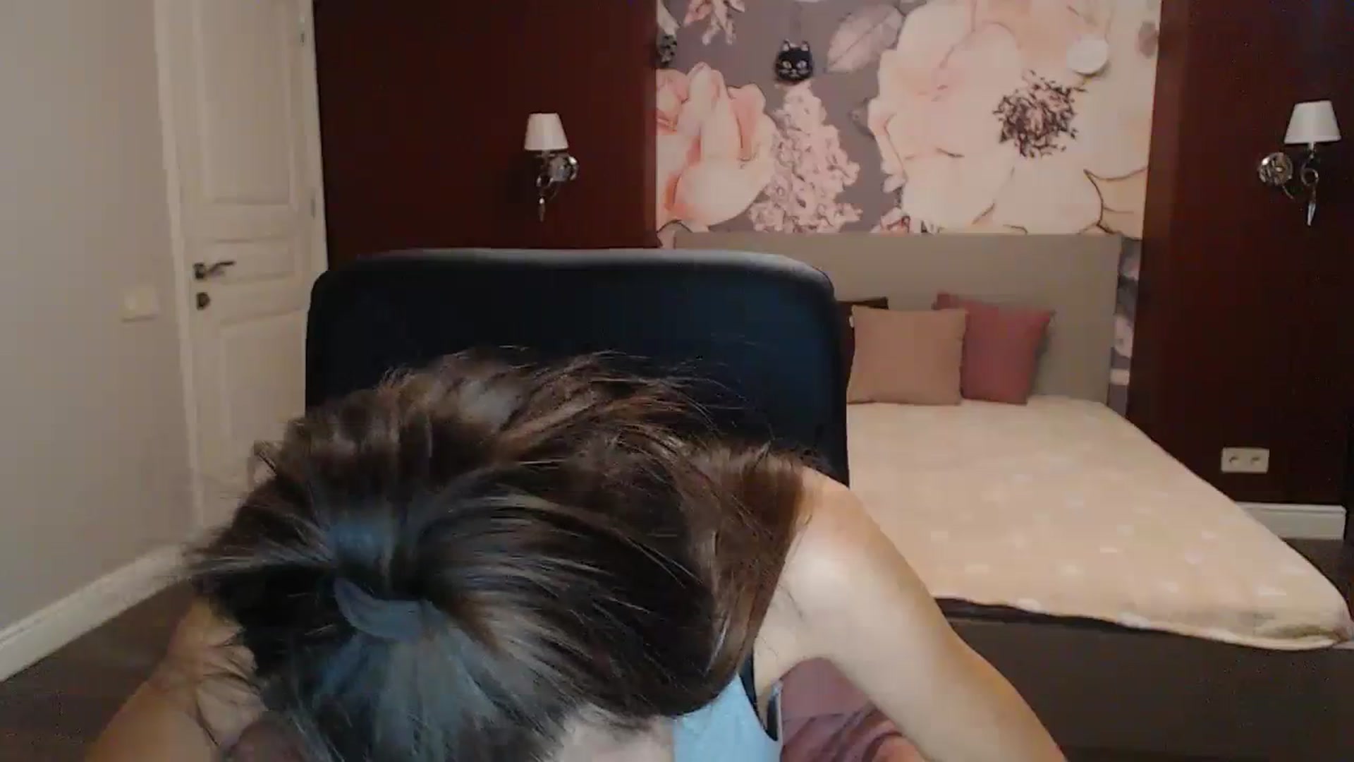 Gallery image thumbnail from Karina_Mils's myfreecams stream on, 08/20/2023, 15:53 image 20 of 20