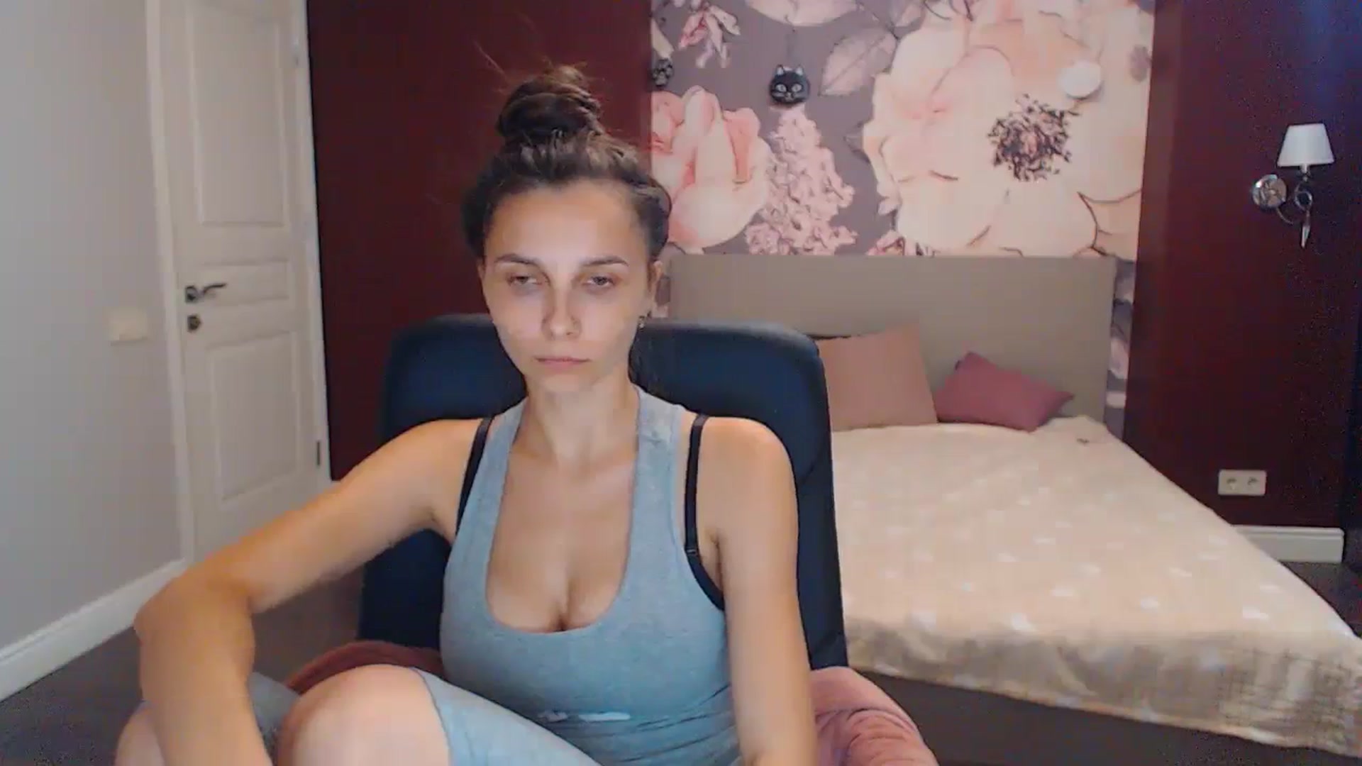 Gallery image thumbnail from Karina_Mils's myfreecams stream on, 08/21/2023, 10:03 image 20 of 20