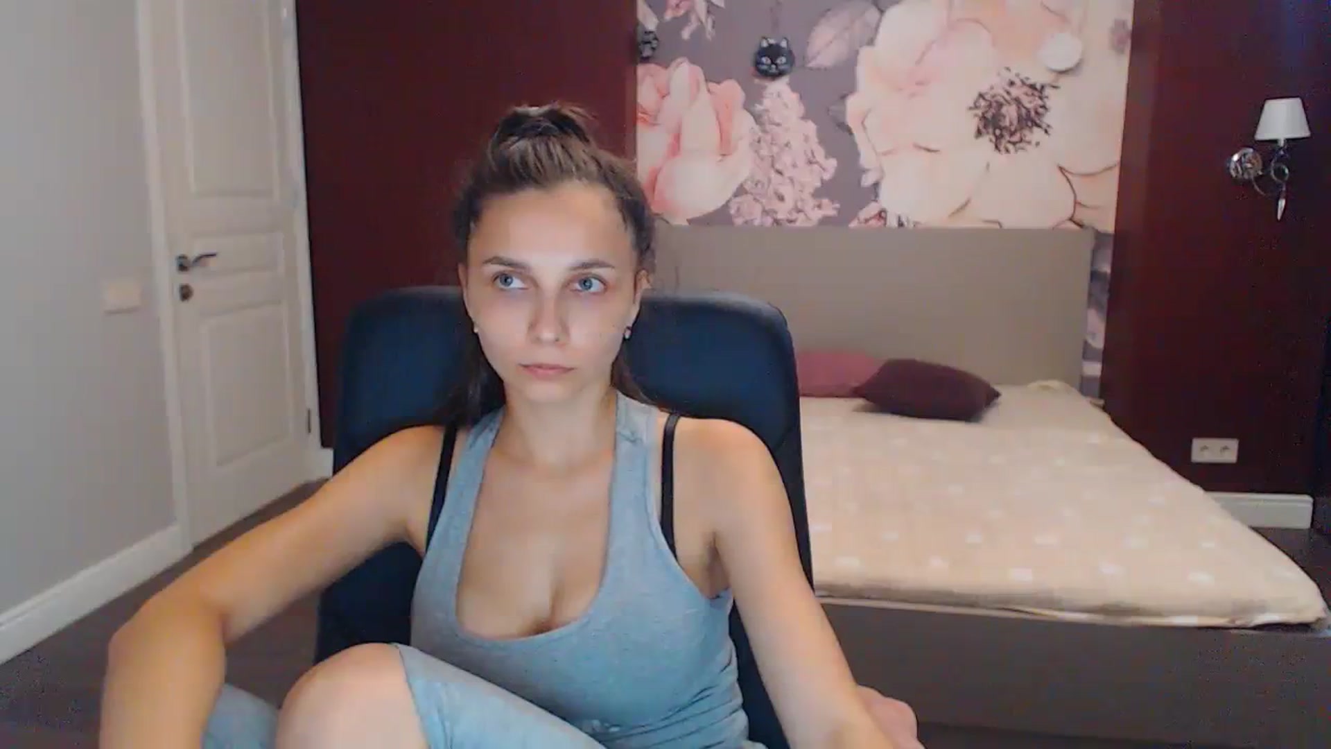 Gallery image thumbnail from Karina_Mils's myfreecams stream on, 08/24/2023, 09:03 image 20 of 20