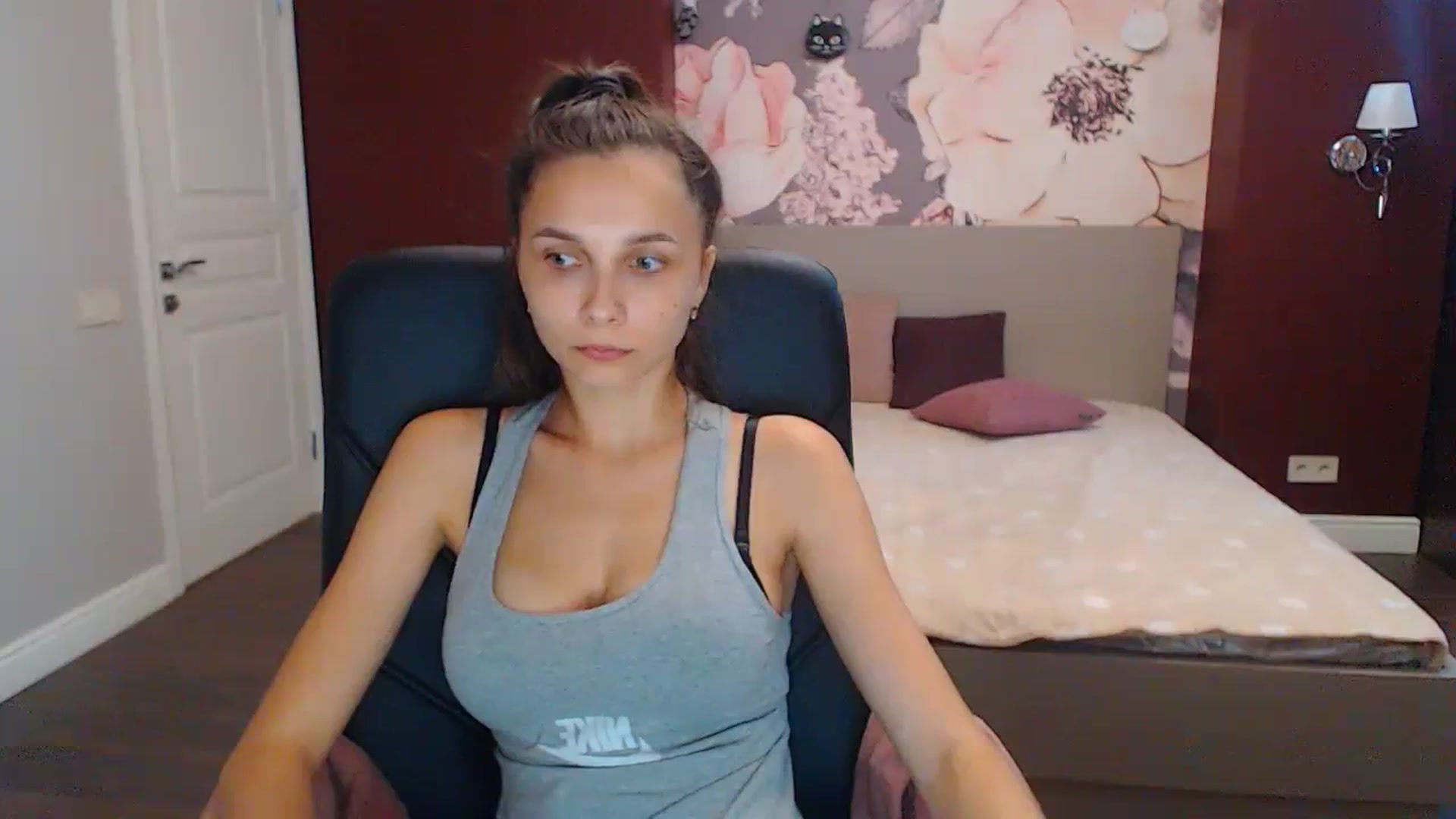 Gallery image thumbnail from Karina_Mils's myfreecams stream on, 08/26/2023, 11:01 image 7 of 20