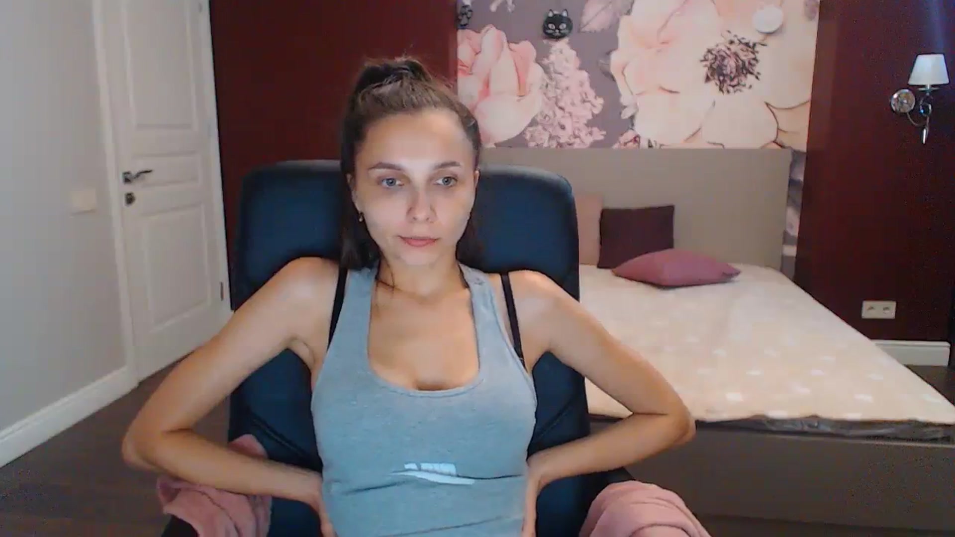 Gallery image thumbnail from Karina_Mils's myfreecams stream on, 08/26/2023, 11:01 image 13 of 20