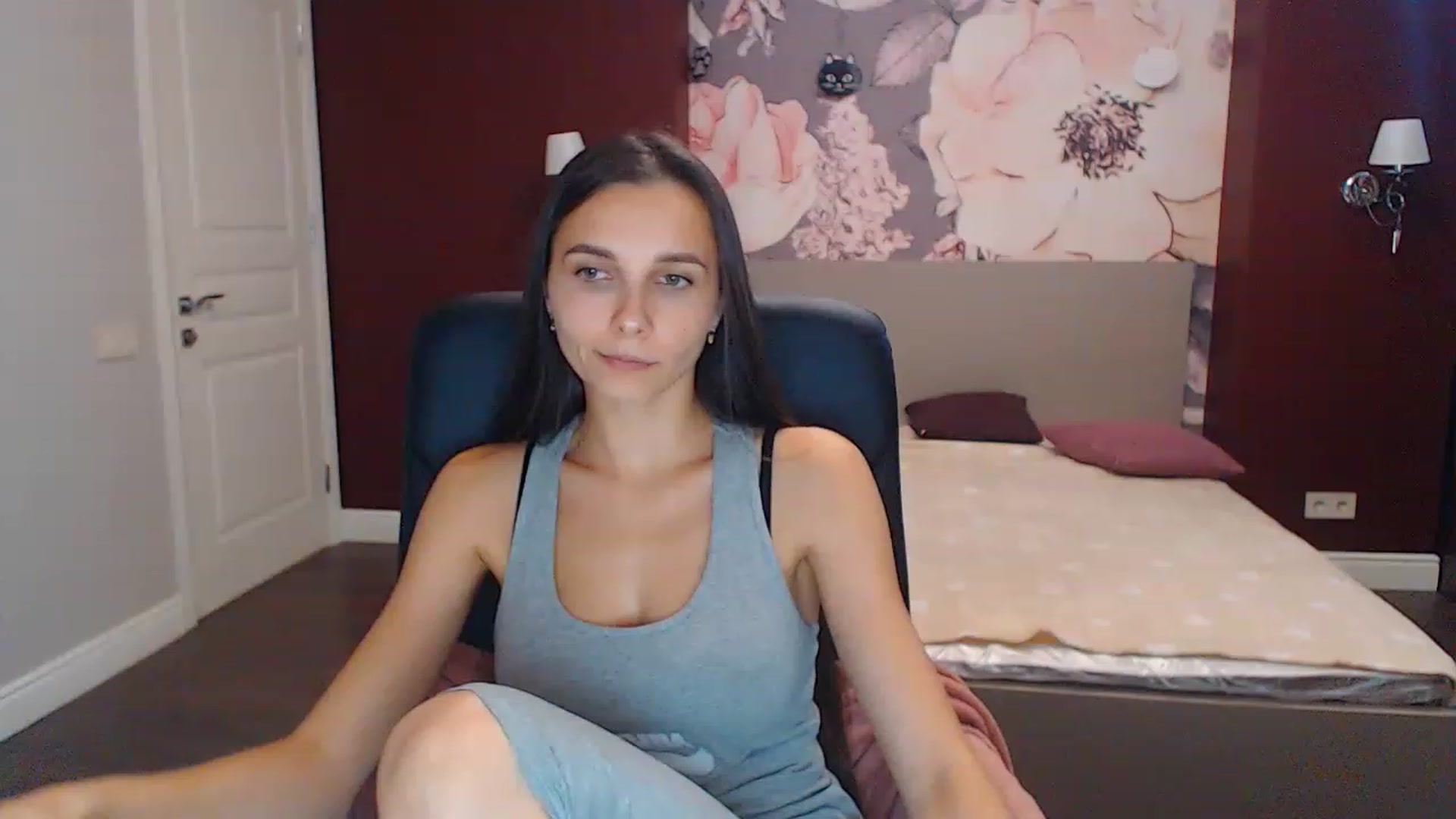 Gallery image thumbnail from Karina_Mils's myfreecams stream on, 08/28/2023, 09:20 image 2 of 20