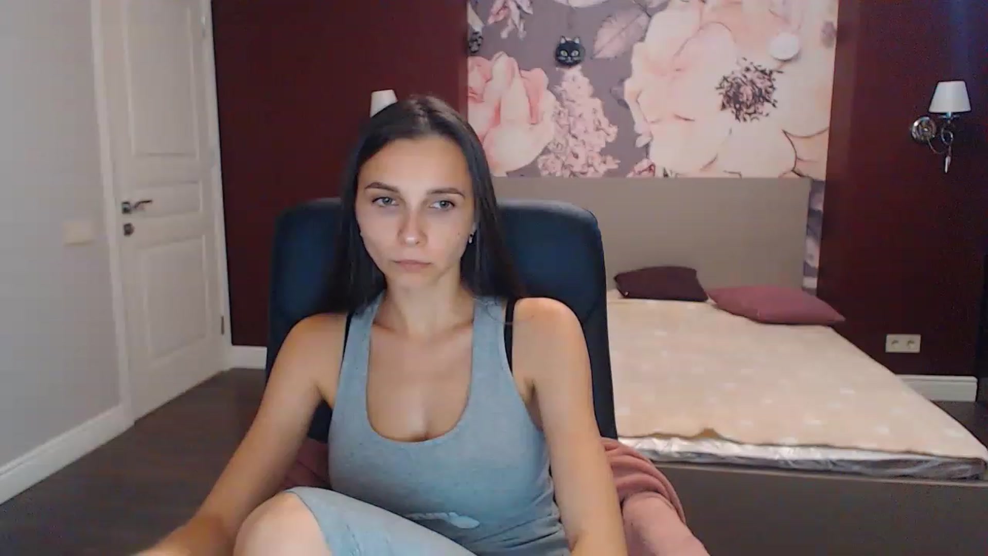 Gallery image thumbnail from Karina_Mils's myfreecams stream on, 08/28/2023, 09:20 image 19 of 20