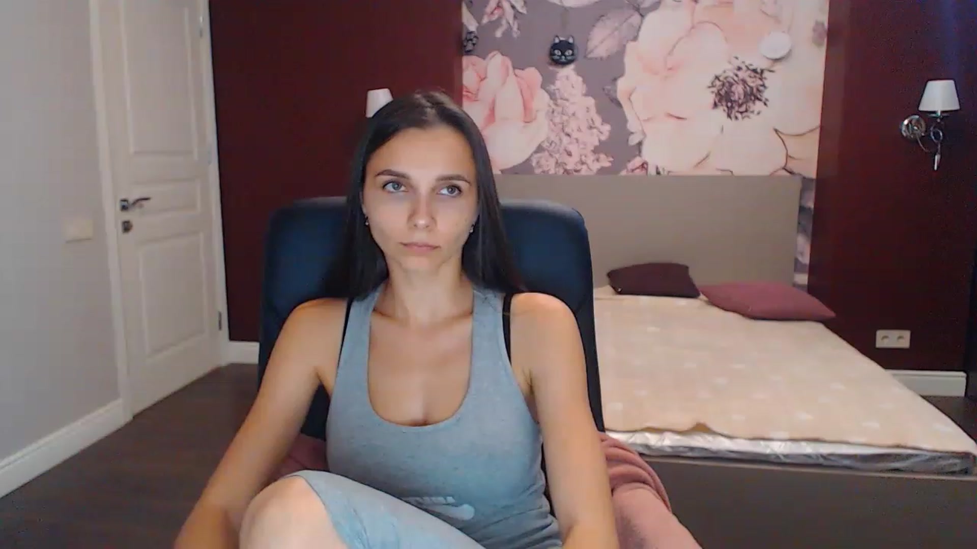 Gallery image thumbnail from Karina_Mils's myfreecams stream on, 08/28/2023, 09:20 image 7 of 20